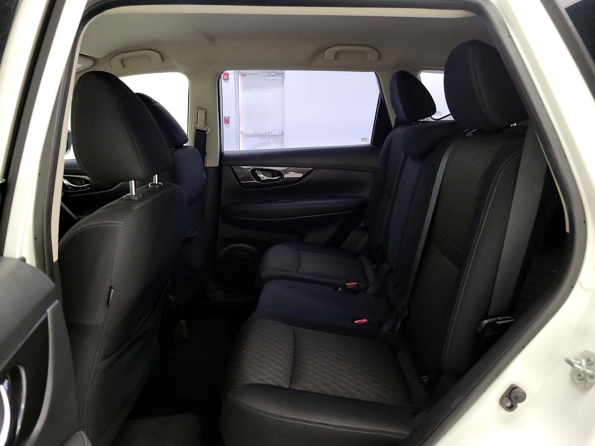 Thumbnail: 2018 Nissan Rogue - 19