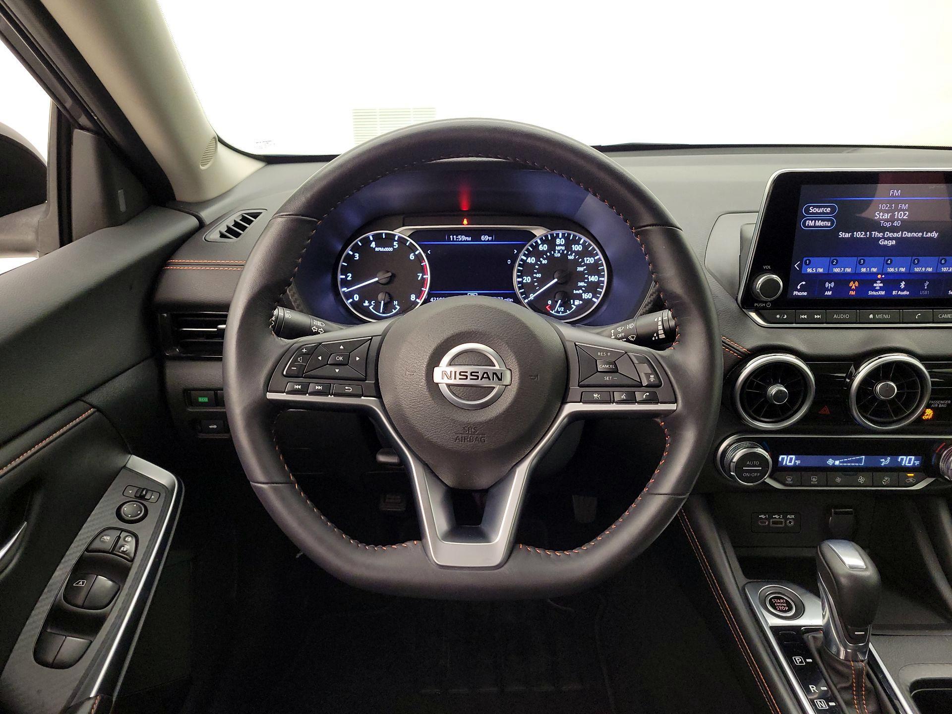 Thumbnail: 2020 Nissan Sentra - 10