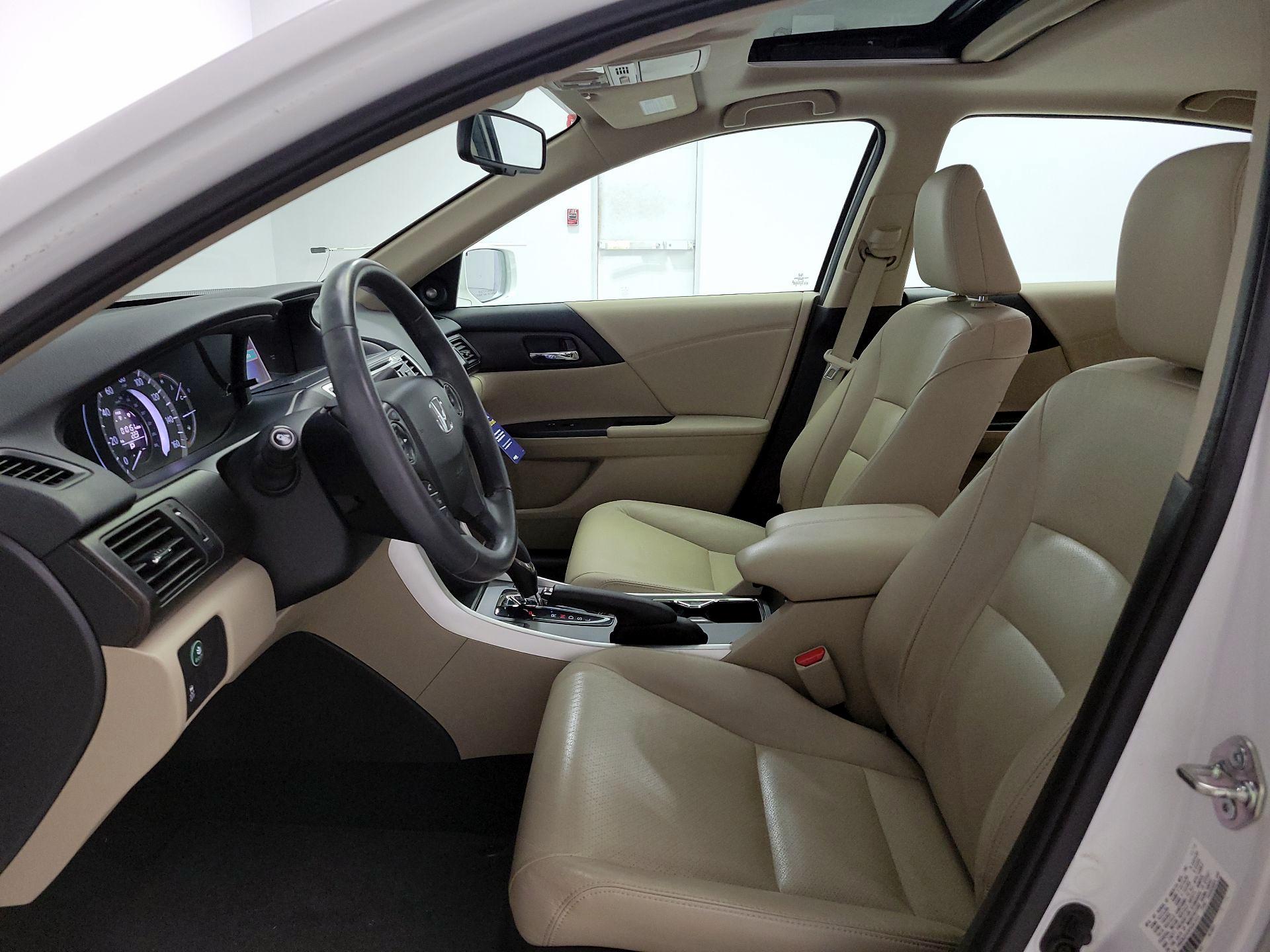 Thumbnail: 2015 Honda Accord - 11