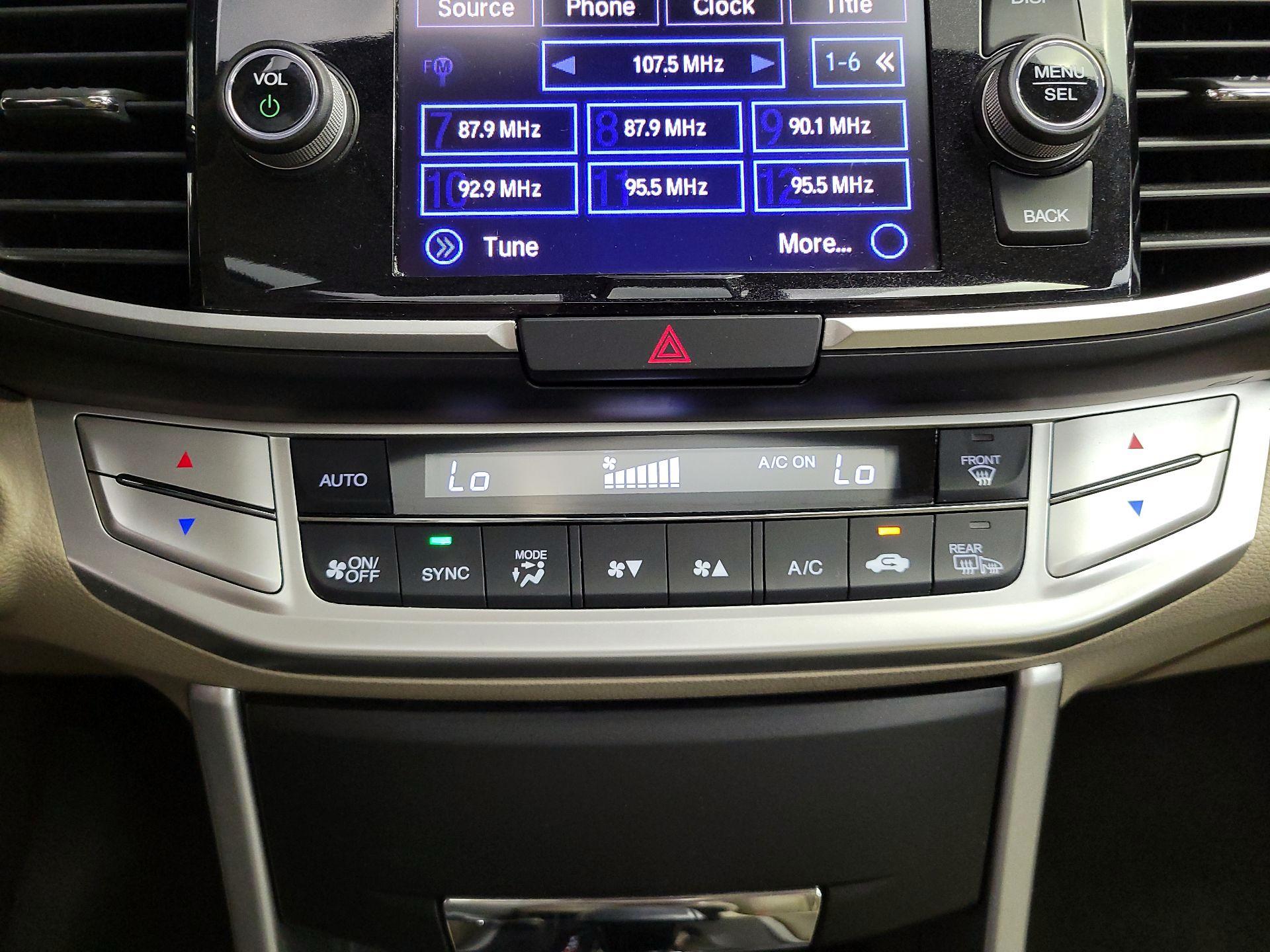 Thumbnail: 2015 Honda Accord - 16