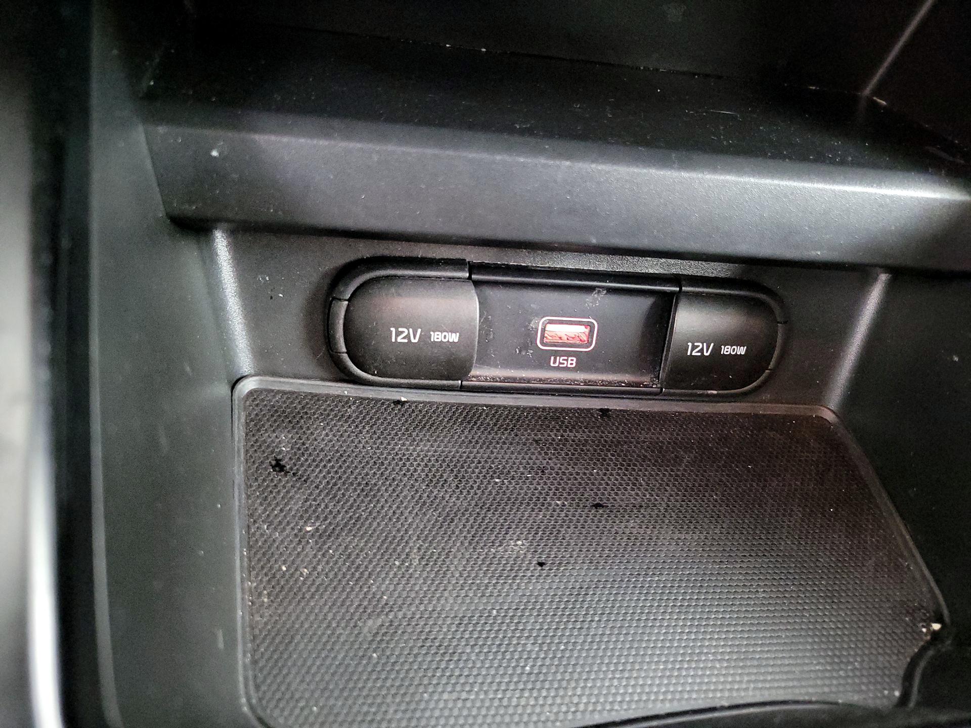 Thumbnail: 2021 Kia Soul - 18