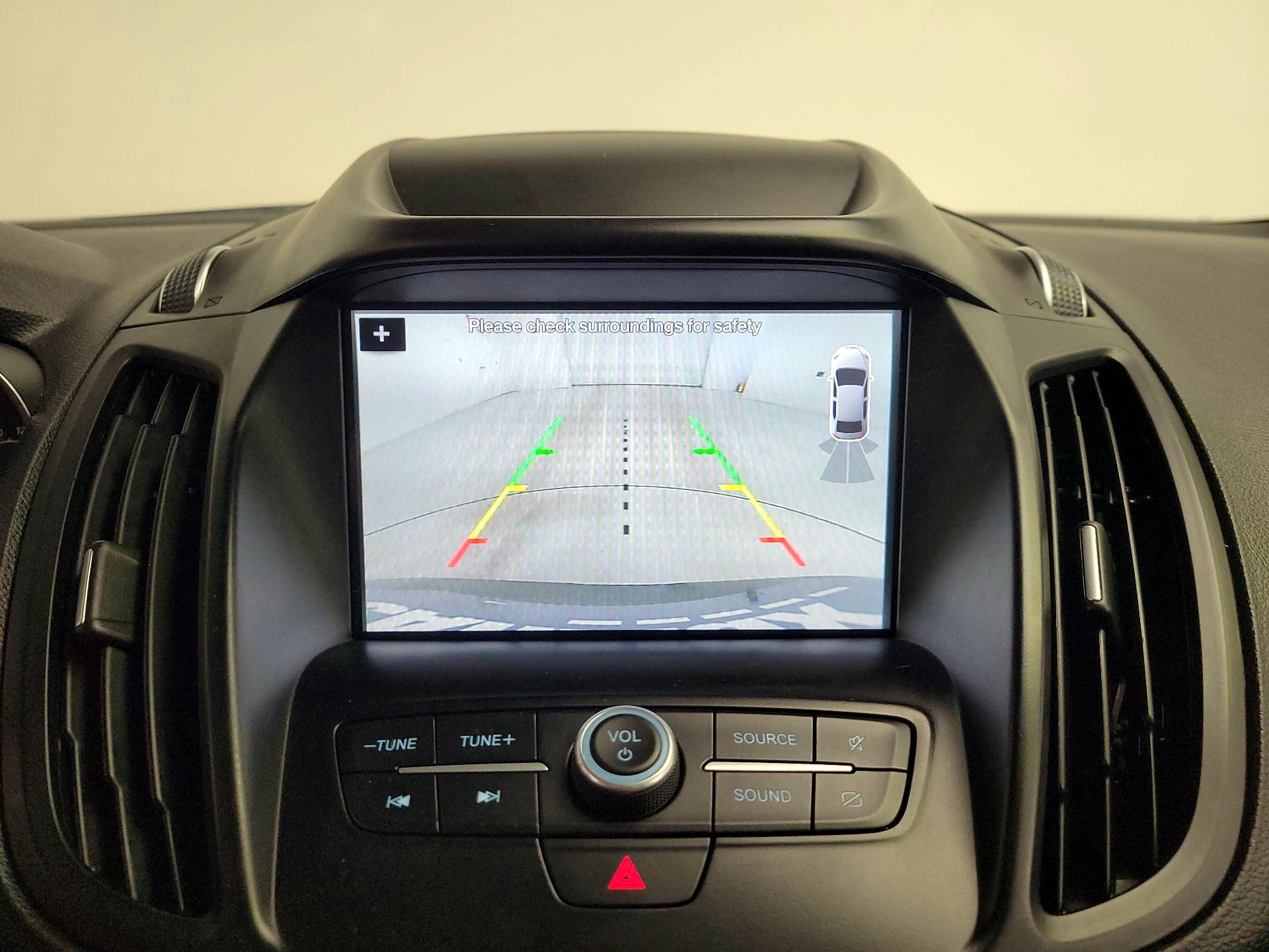 Thumbnail: 2019 Ford Escape - 14