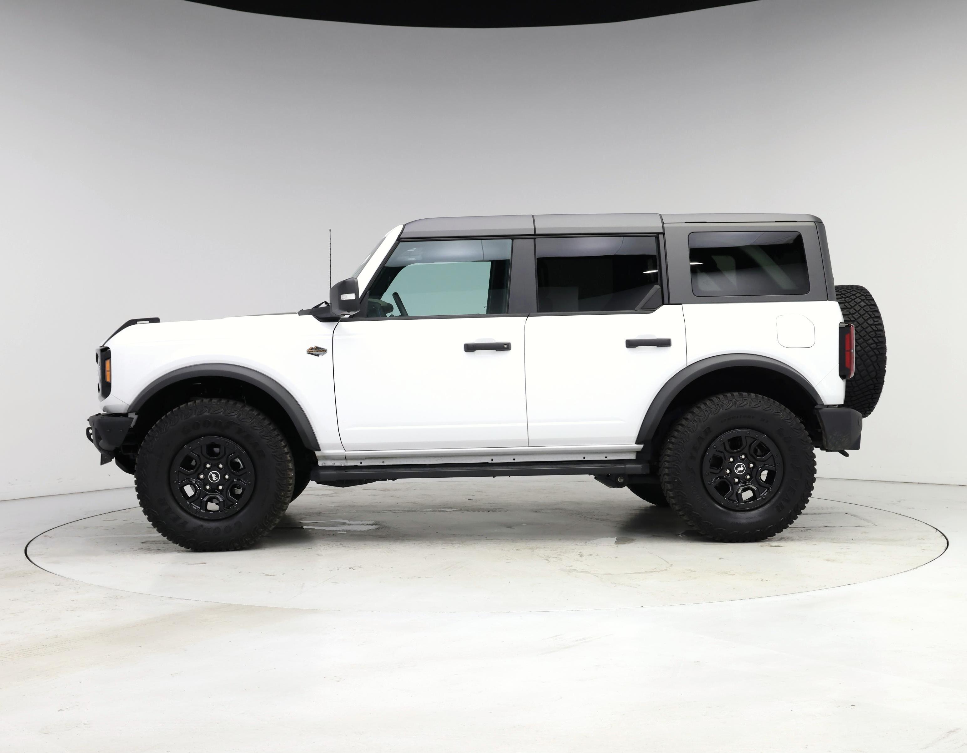 Thumbnail: 2024 Ford Bronco - 3