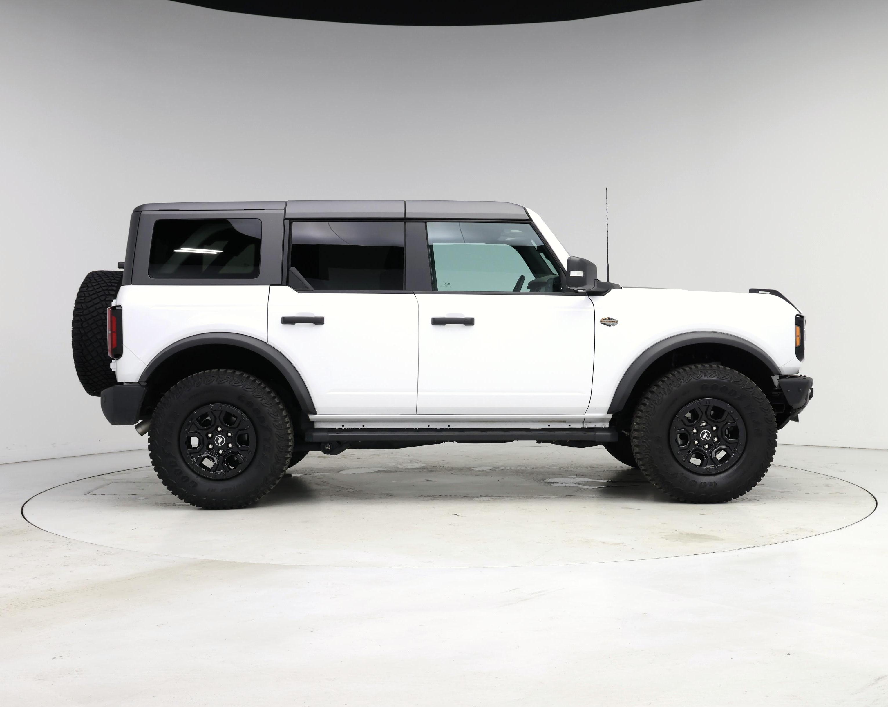 Thumbnail: 2024 Ford Bronco - 7