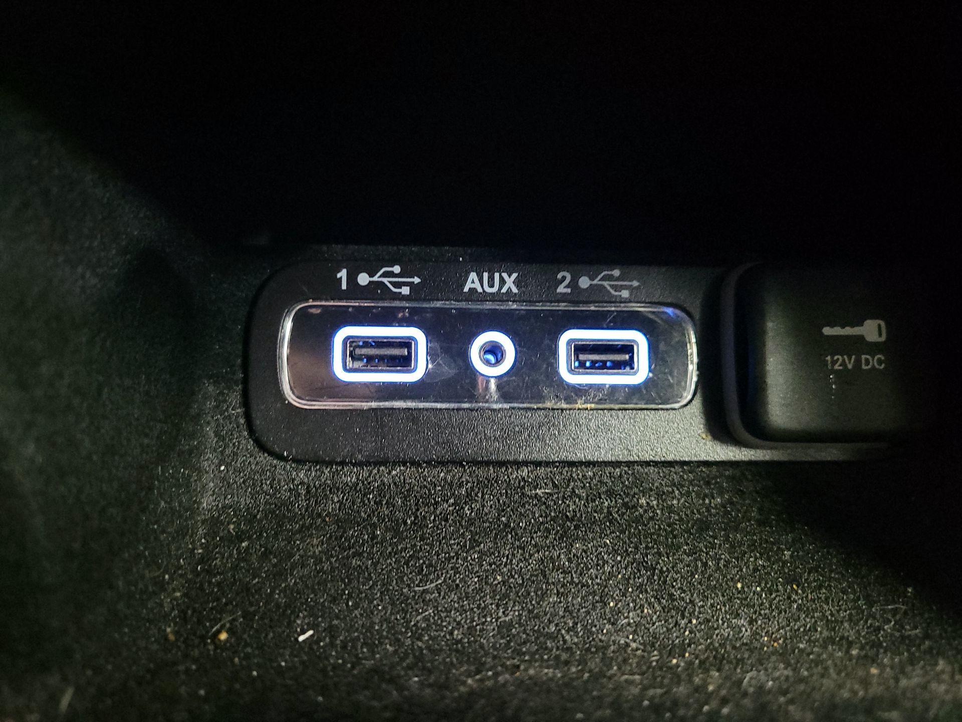 Thumbnail: 2021 Jeep Grand Cherokee - 19