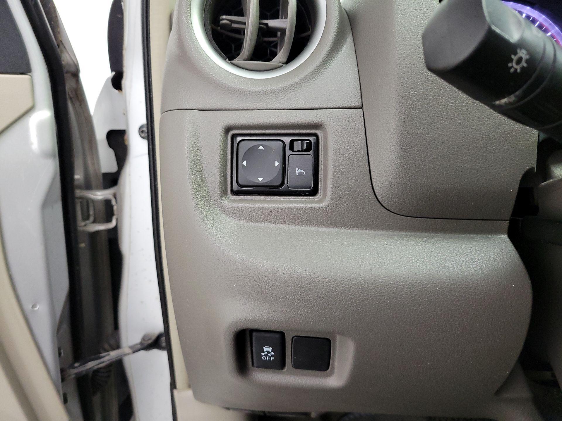 Thumbnail: 2014 Nissan Versa - 13