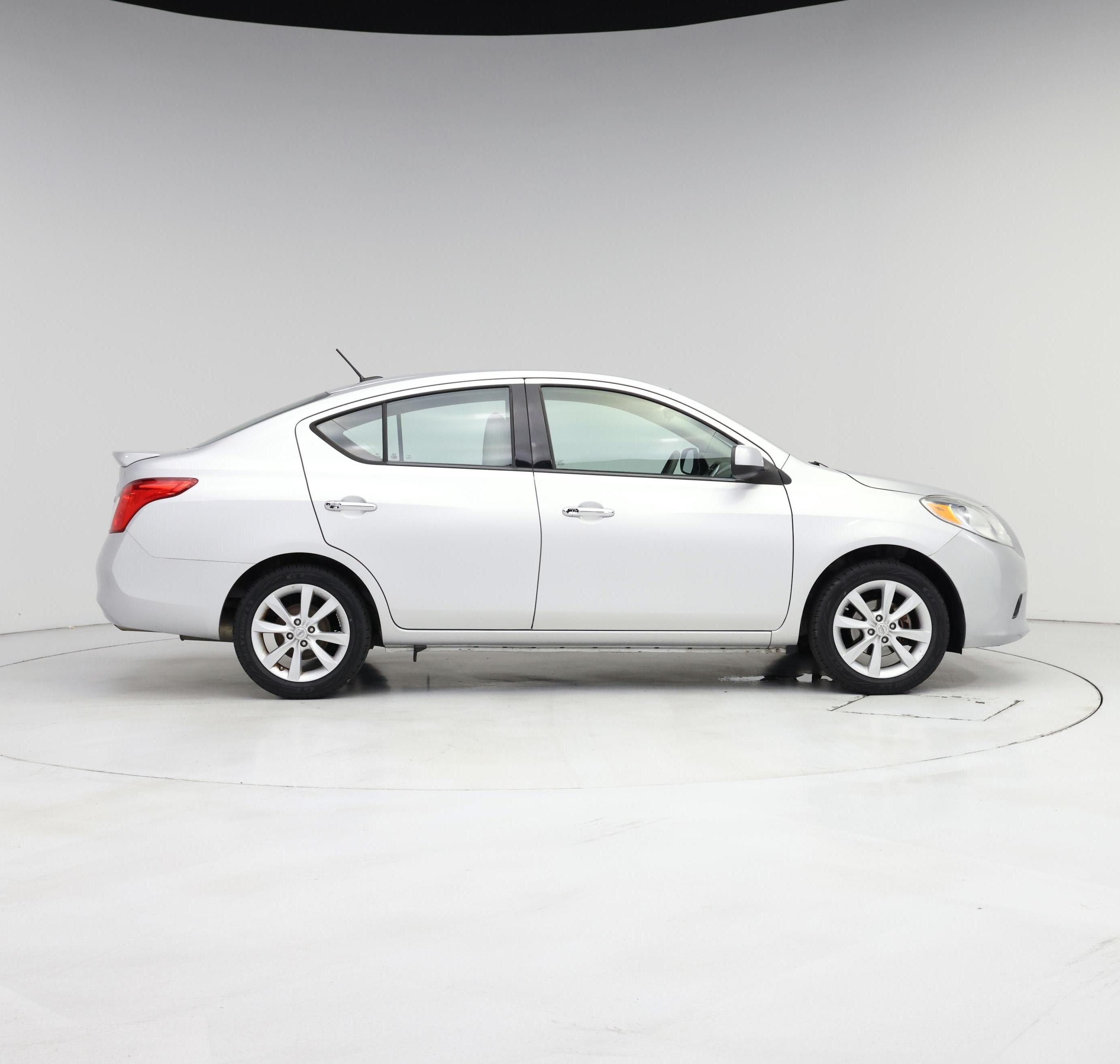 Thumbnail: 2014 Nissan Versa - 7