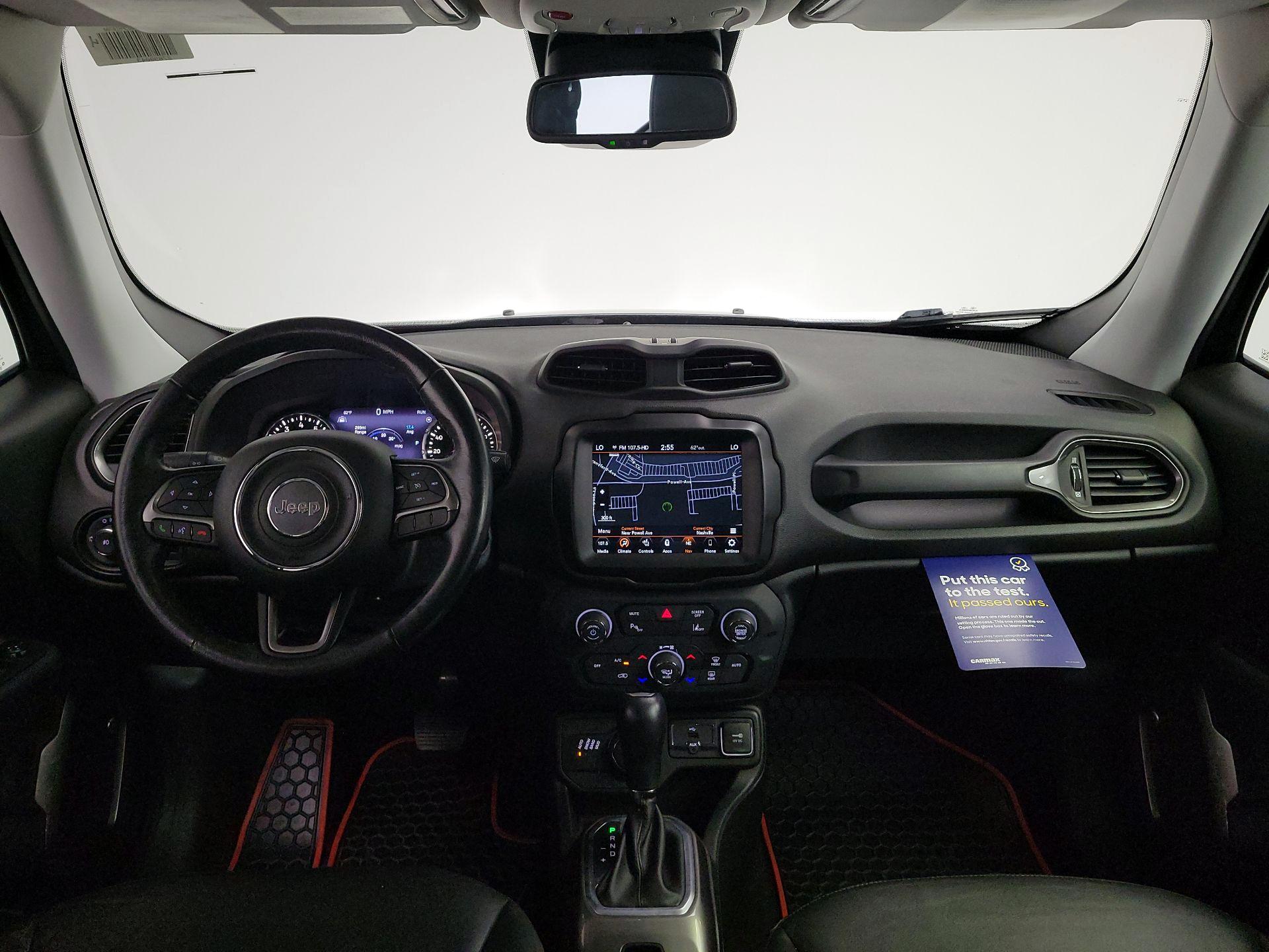 Thumbnail: 2018 Jeep Renegade - 9