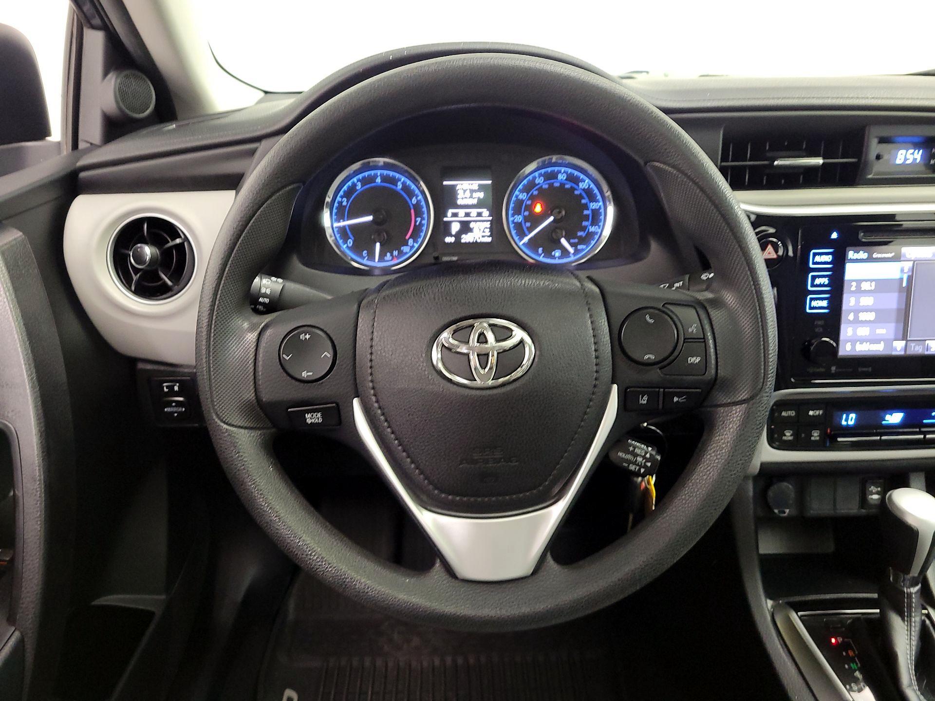 Thumbnail: 2018 Toyota Corolla - 10