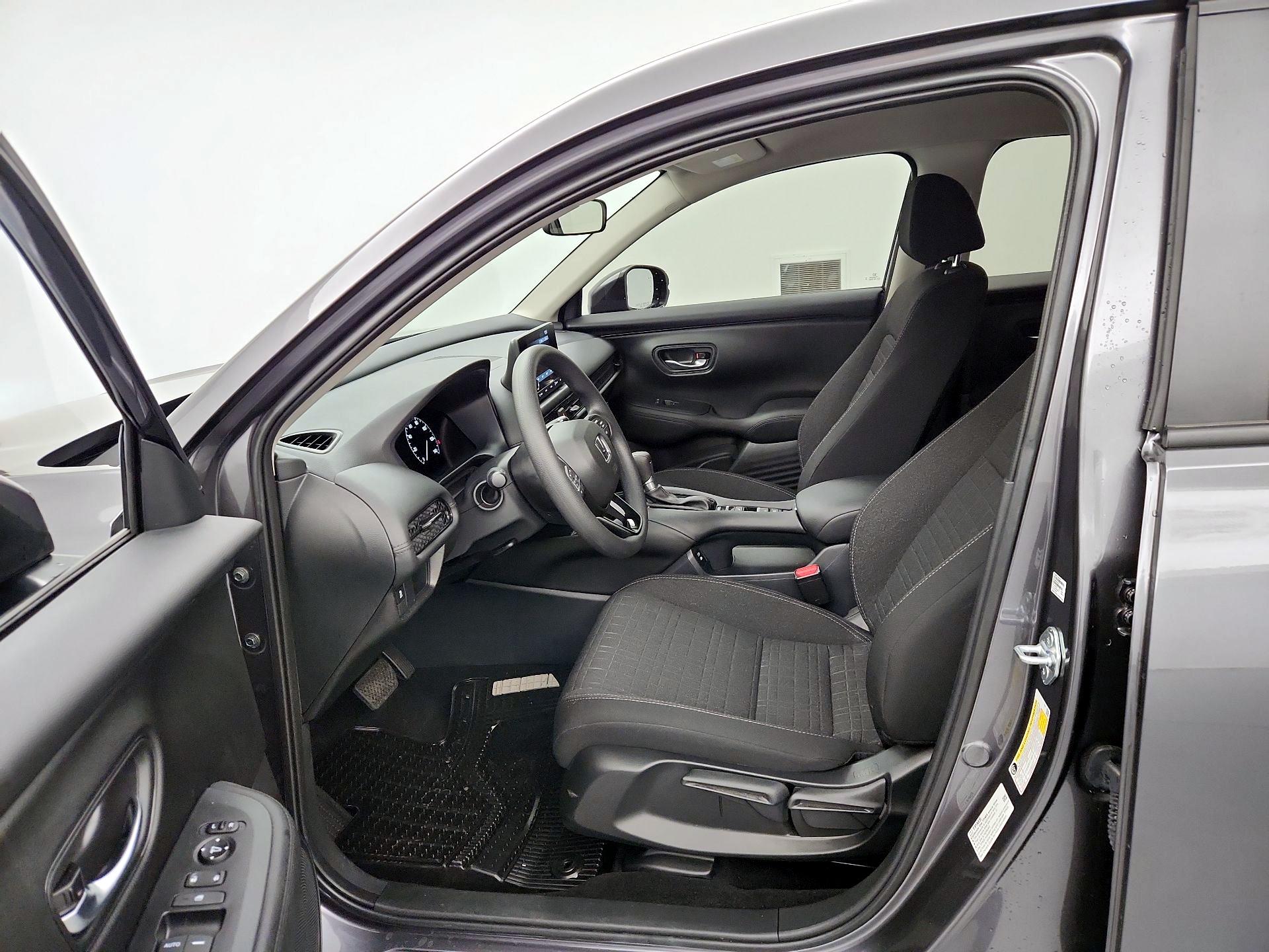 Thumbnail: 2025 Honda HR-V - 11