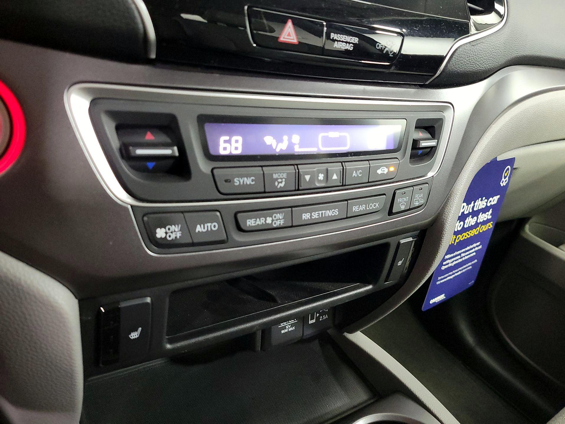 Thumbnail: 2019 Honda Pilot - 16