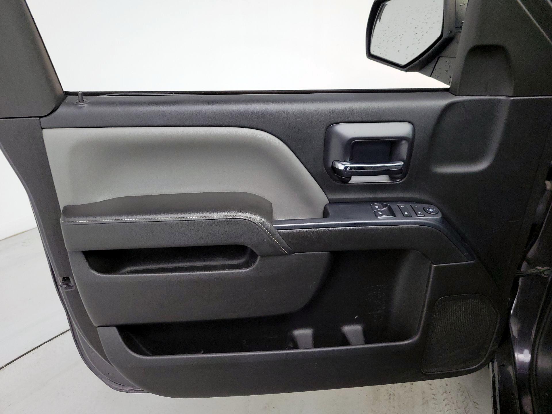 Thumbnail: 2015 Chevrolet Silverado 1500 - 12