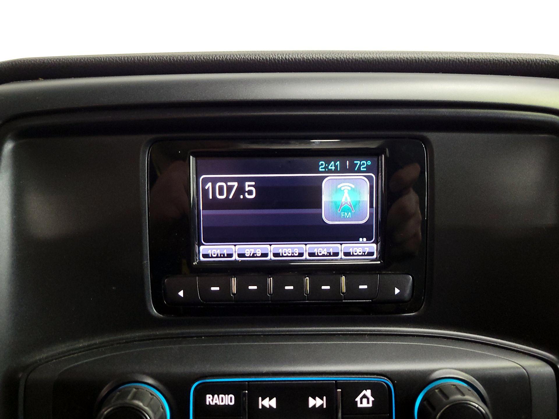 Thumbnail: 2015 Chevrolet Silverado 1500 - 15