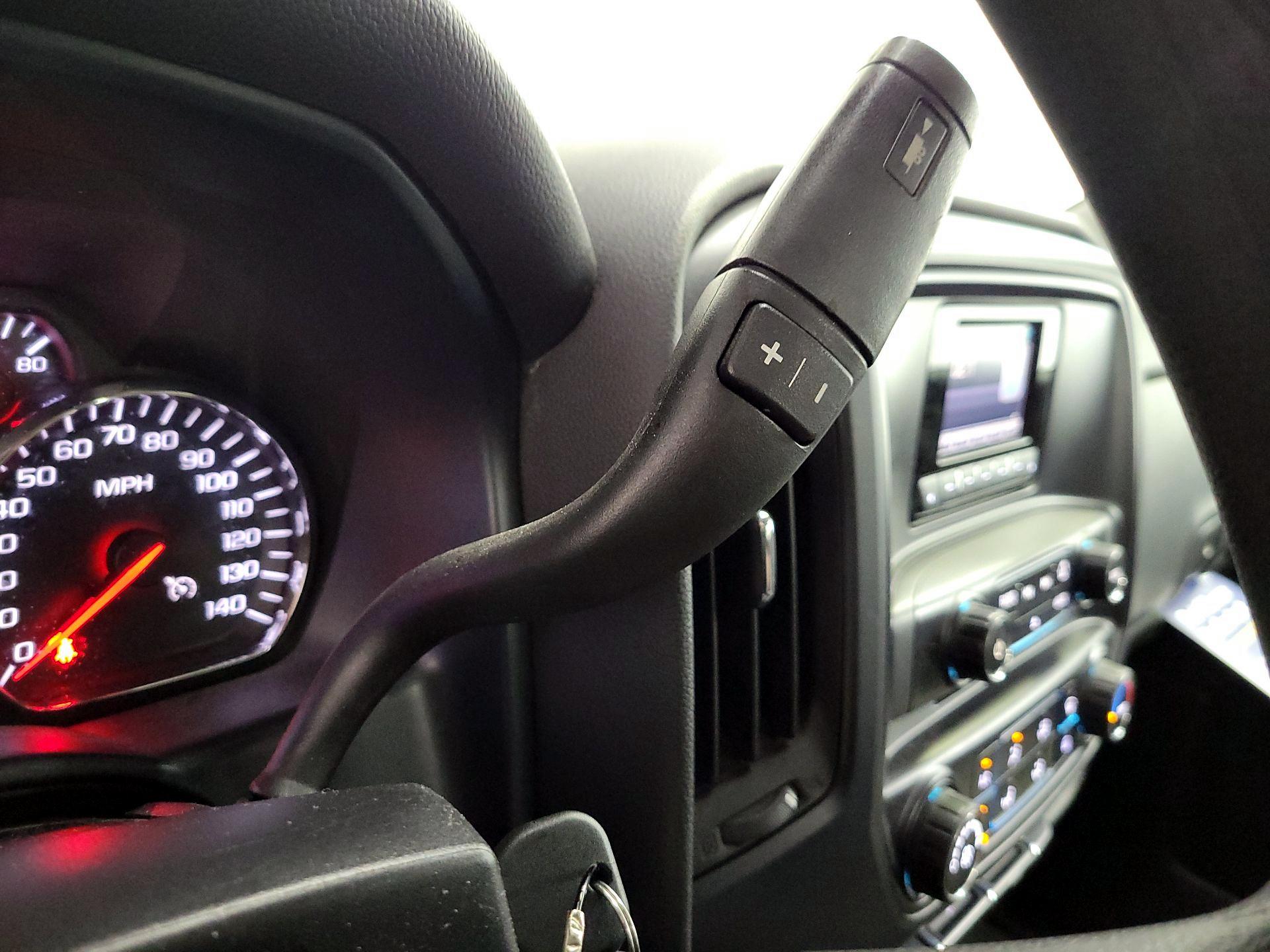 Thumbnail: 2015 Chevrolet Silverado 1500 - 17