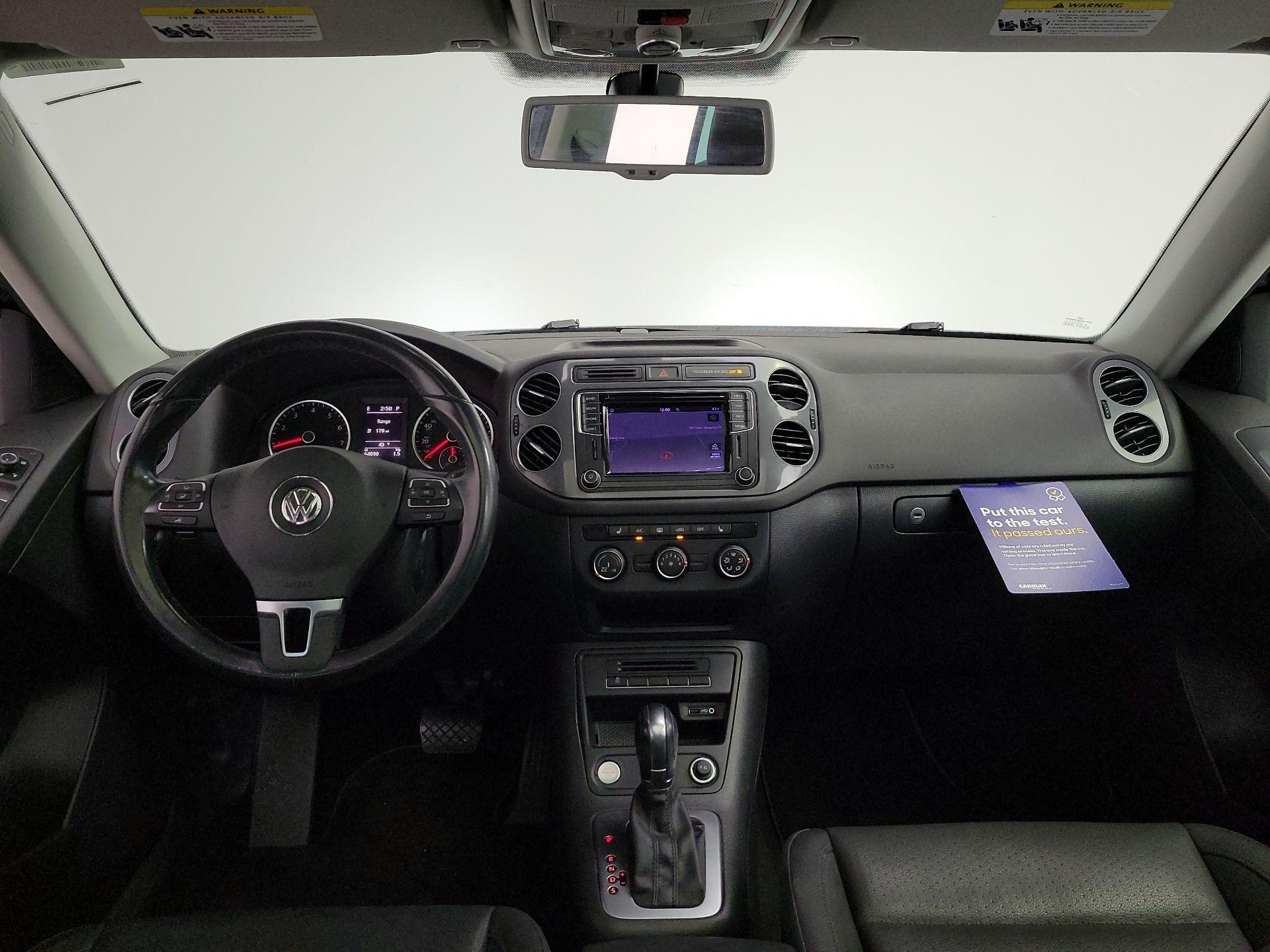 Thumbnail: 2016 Volkswagen Tiguan - 9