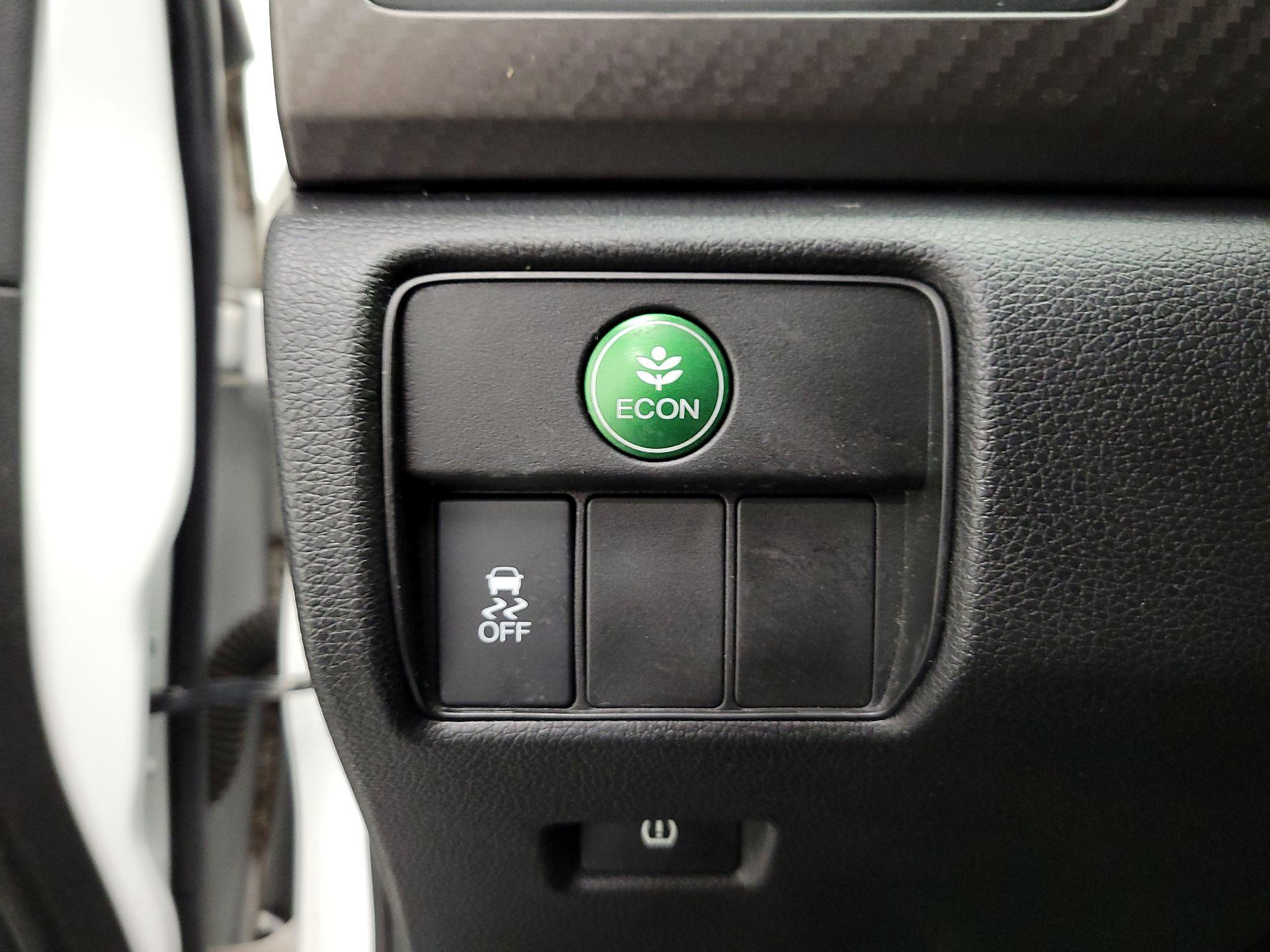 Thumbnail: 2016 Honda Accord - 13