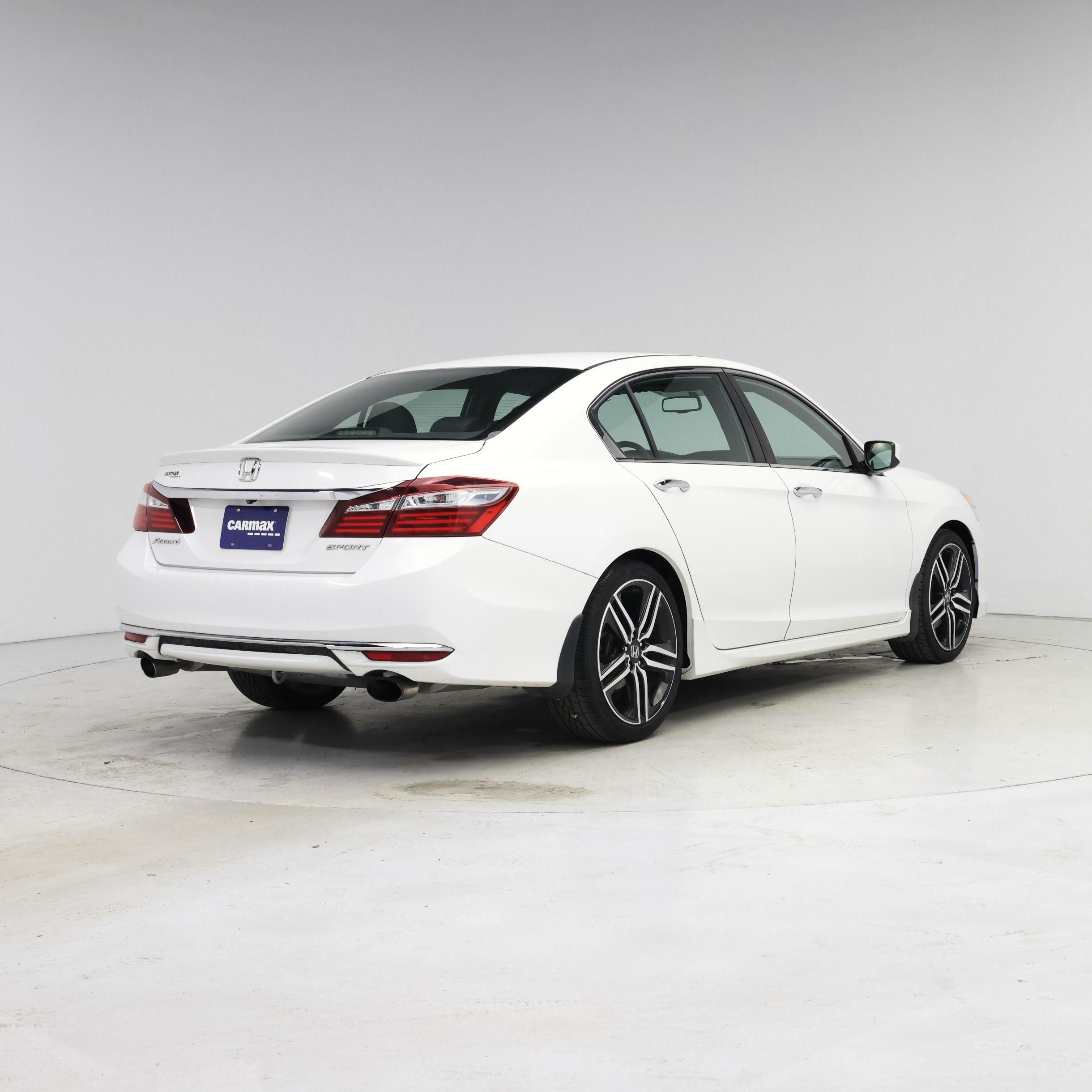 Thumbnail: 2016 Honda Accord - 8