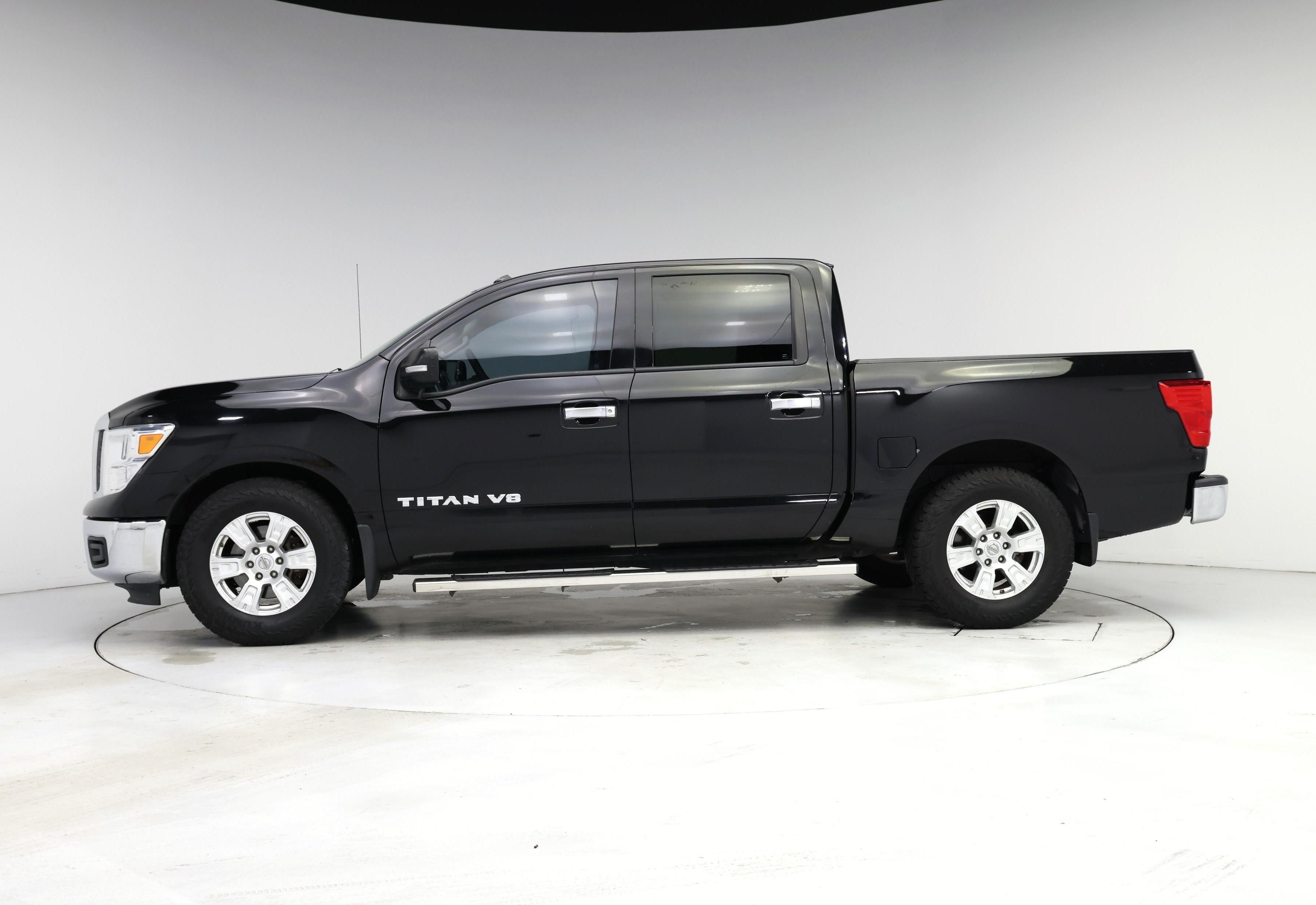 Thumbnail: 2018 Nissan Titan - 3