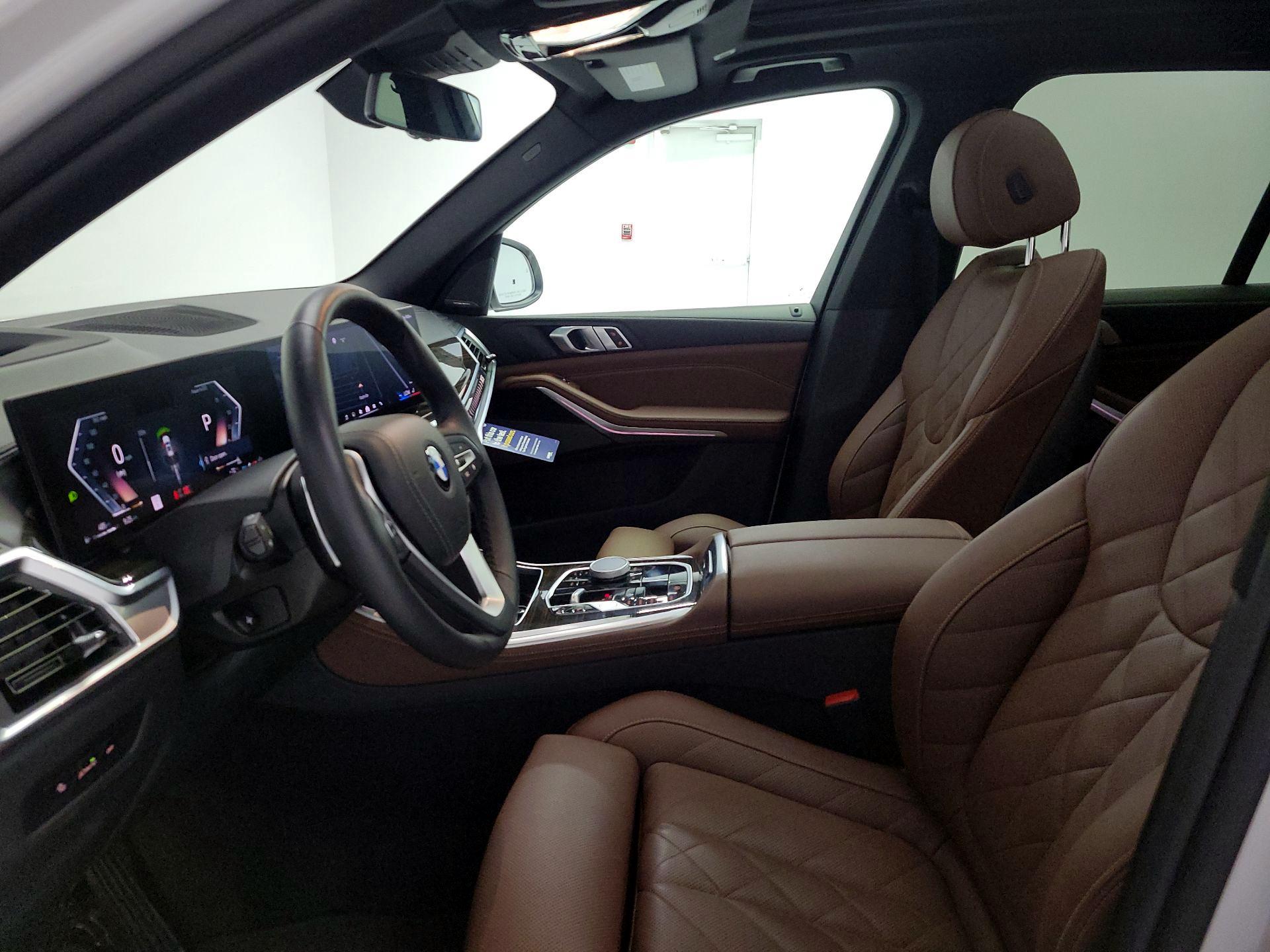 Thumbnail: 2024 BMW X5 - 11