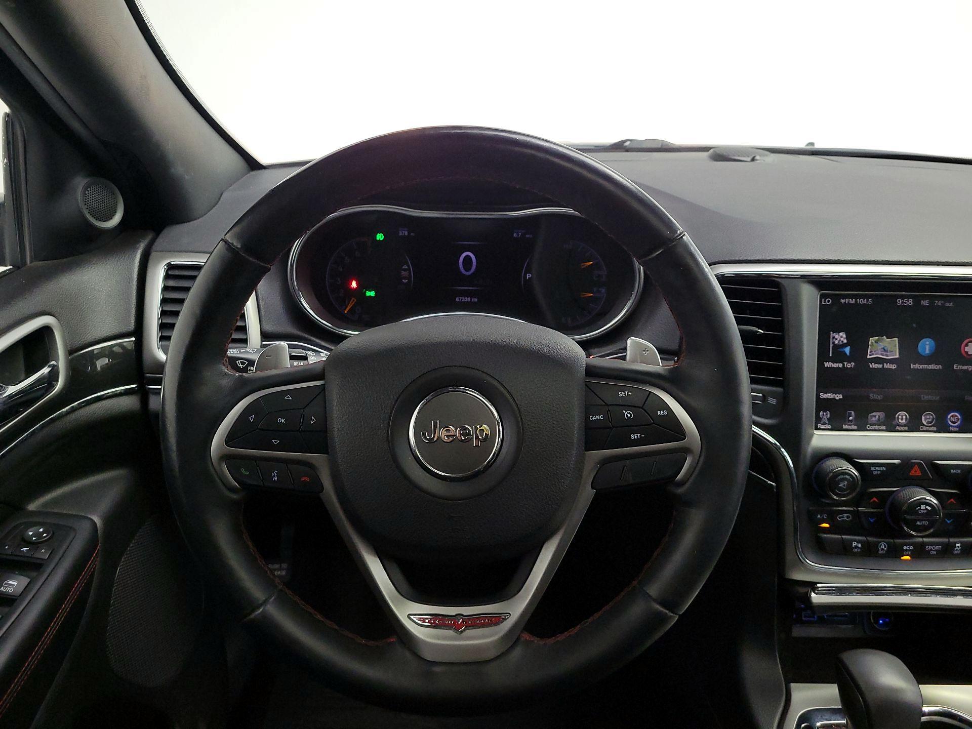 Thumbnail: 2017 Jeep Grand Cherokee - 10
