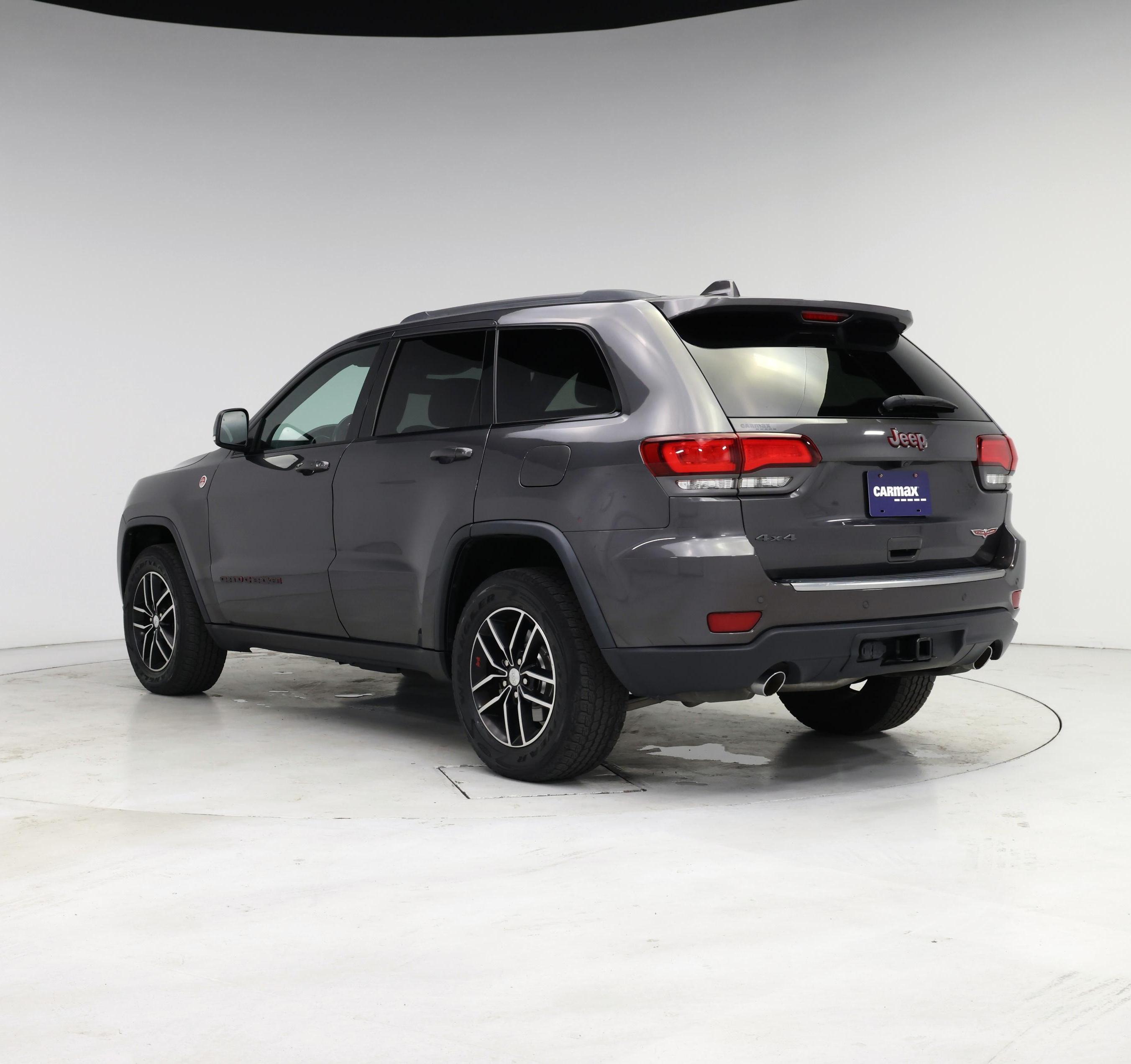 Thumbnail: 2017 Jeep Grand Cherokee - 2