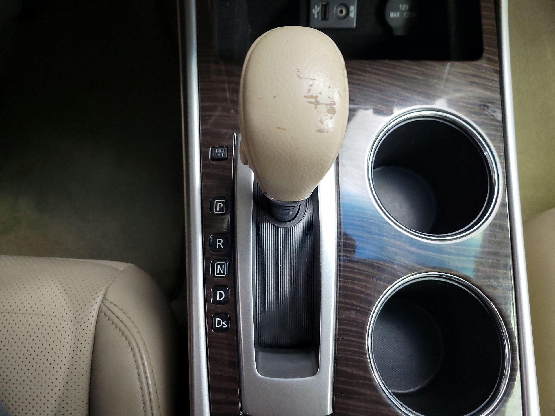 Thumbnail: 2014 Nissan Altima - 18