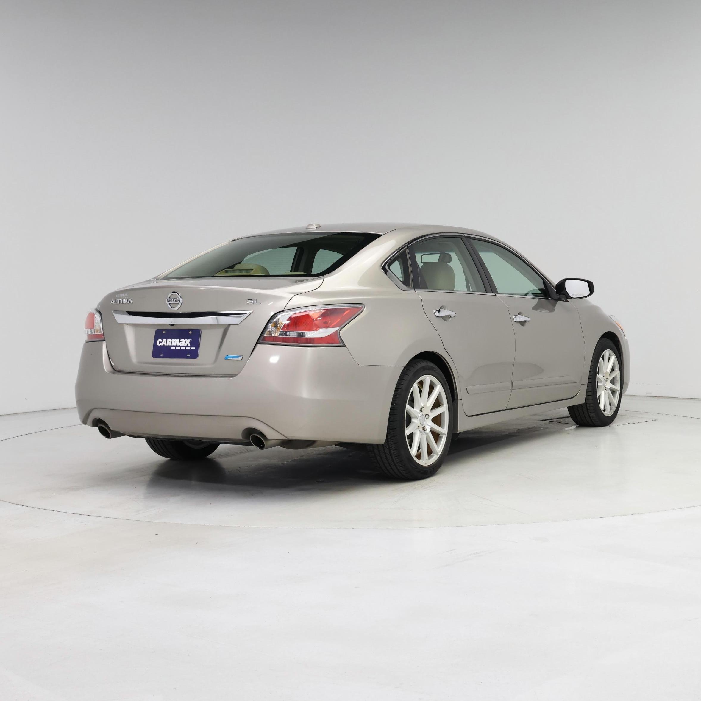 Thumbnail: 2014 Nissan Altima - 8