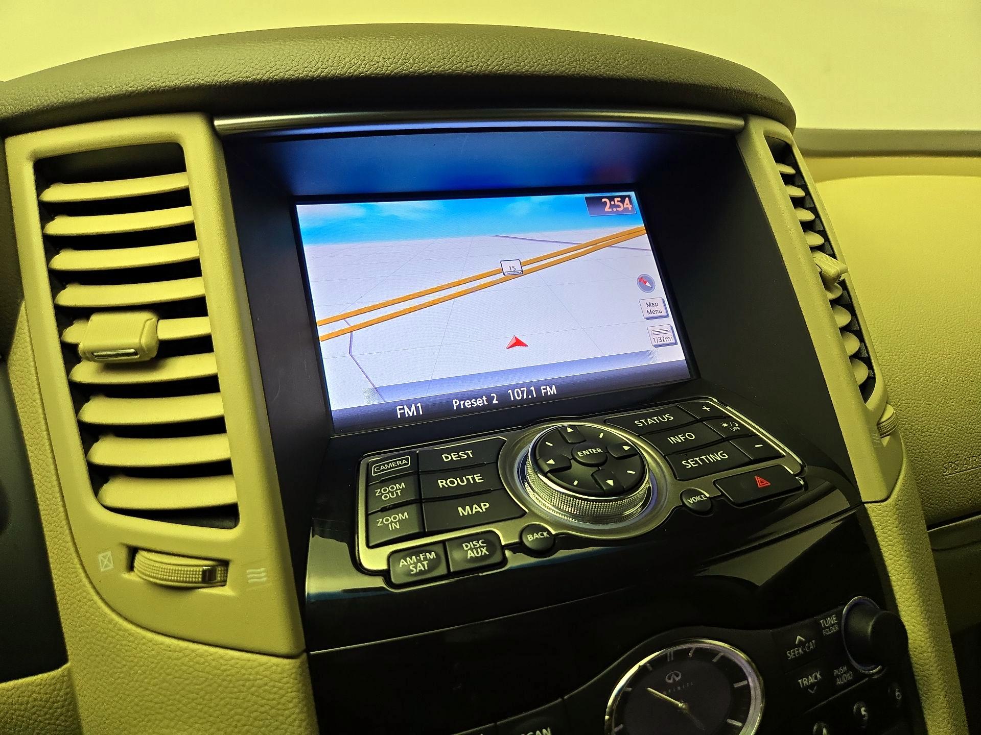 Thumbnail: 2014 INFINITI QX70 - 14