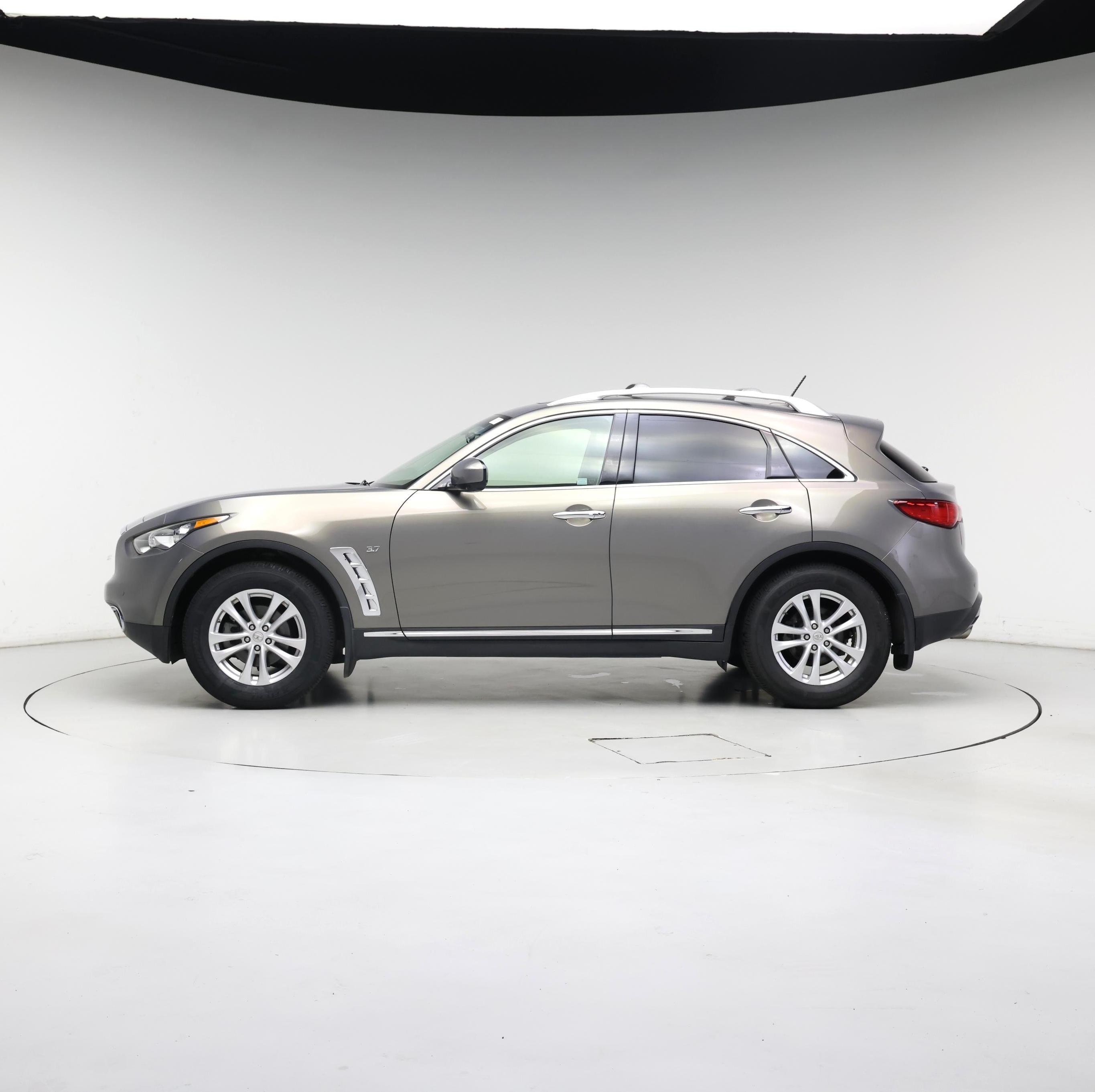 Thumbnail: 2014 INFINITI QX70 - 3