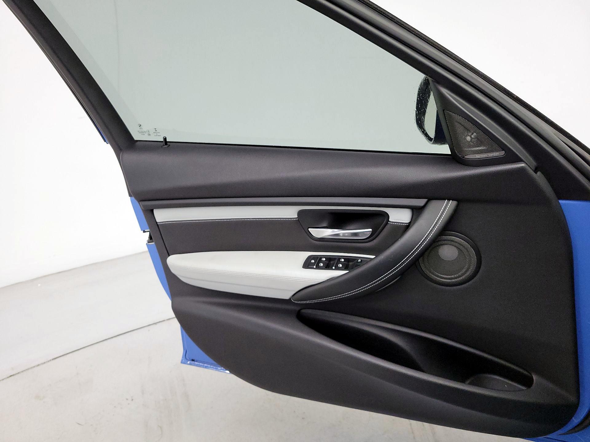 Thumbnail: 2016 BMW M3 - 12