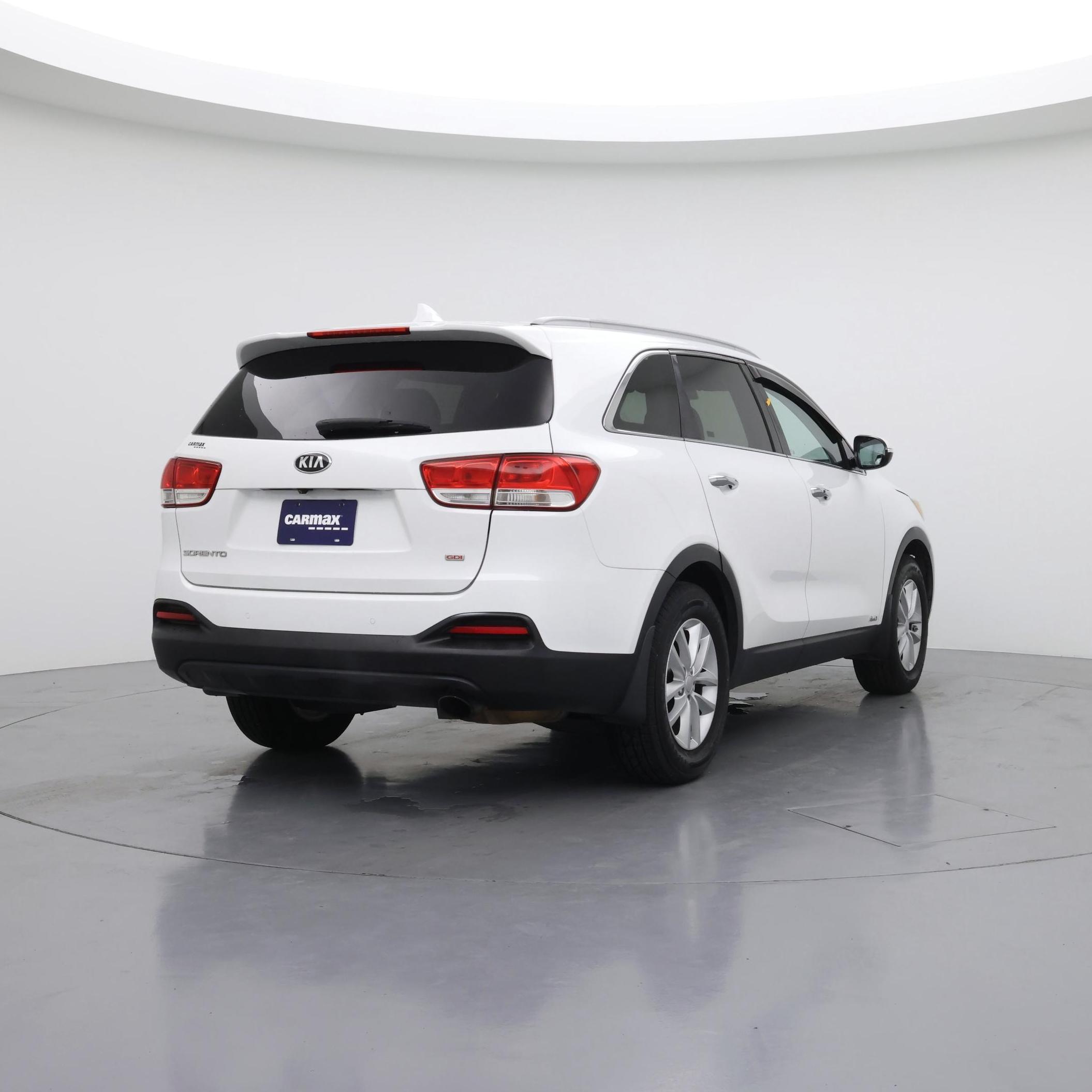 Thumbnail: 2017 Kia Sorento - 8