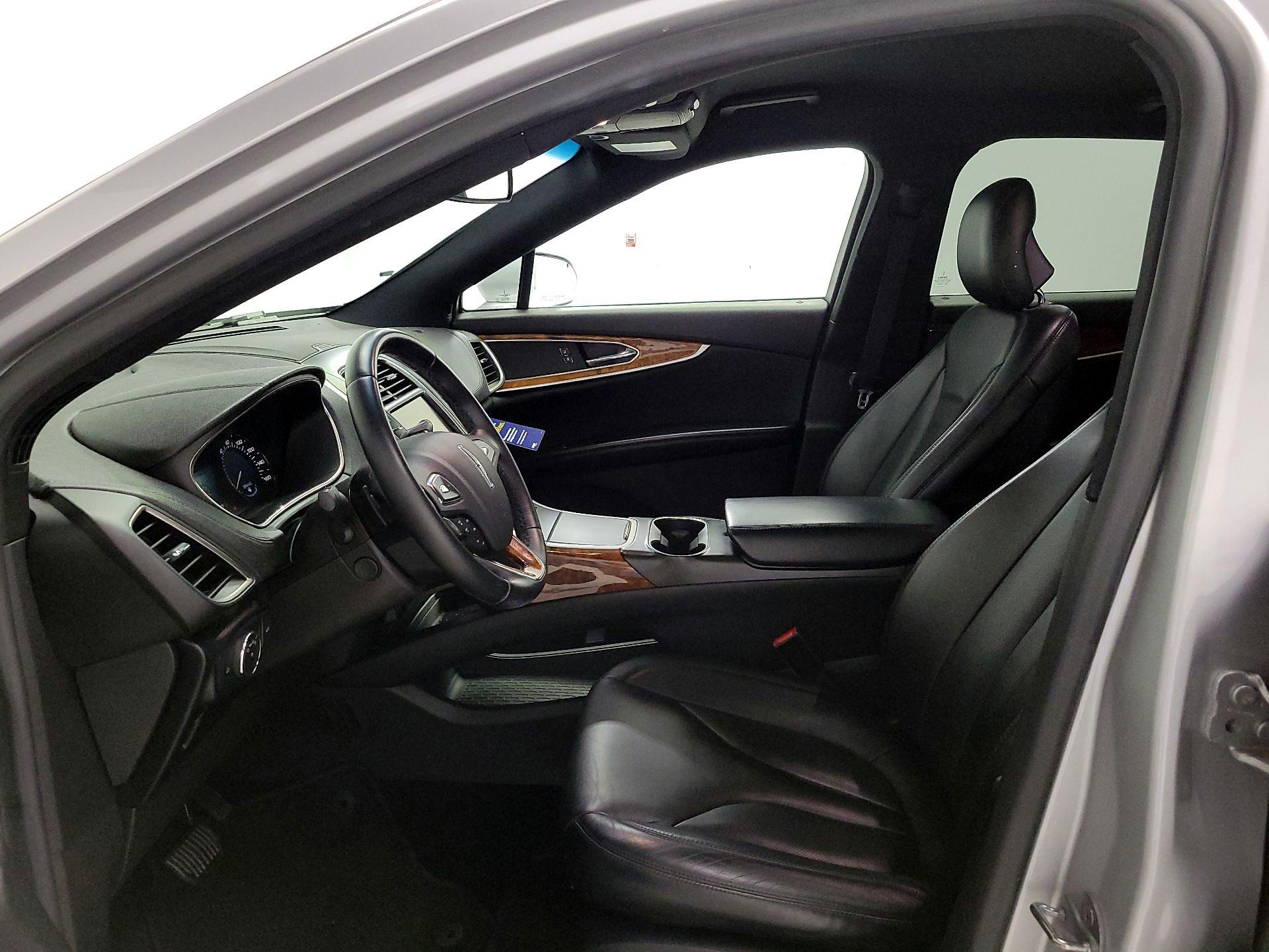 Thumbnail: 2016 Lincoln MKX - 11