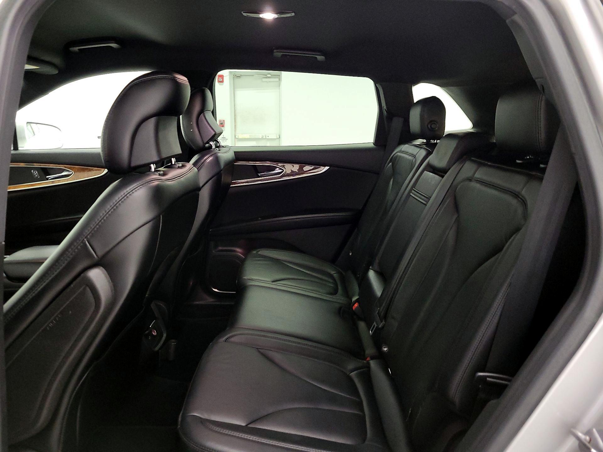 Thumbnail: 2016 Lincoln MKX - 19