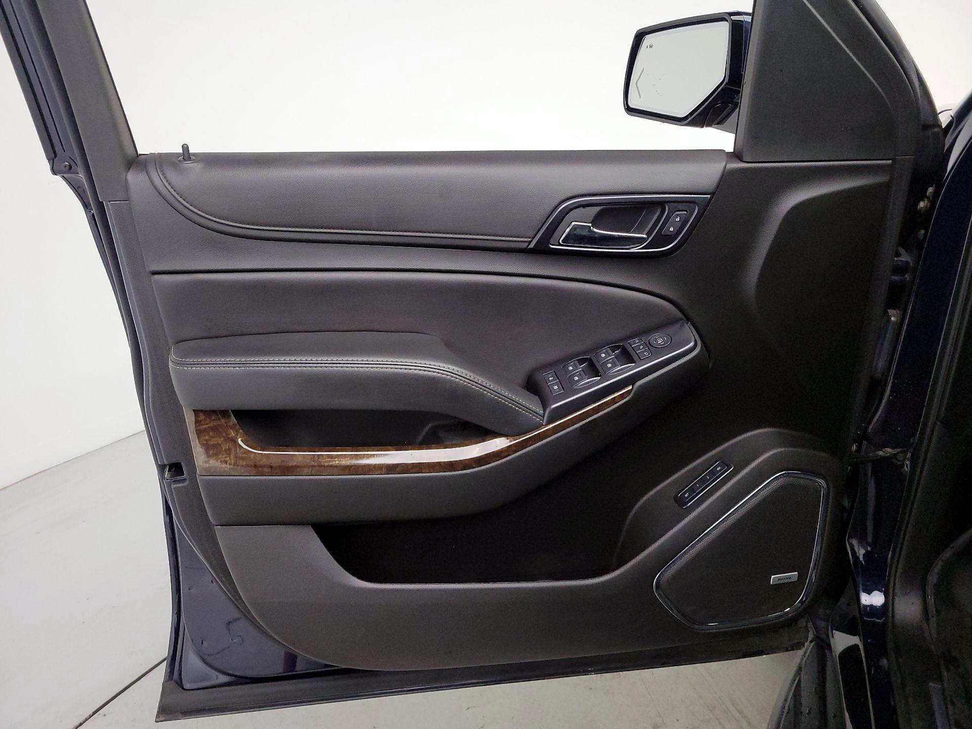 Thumbnail: 2020 Chevrolet Suburban - 12