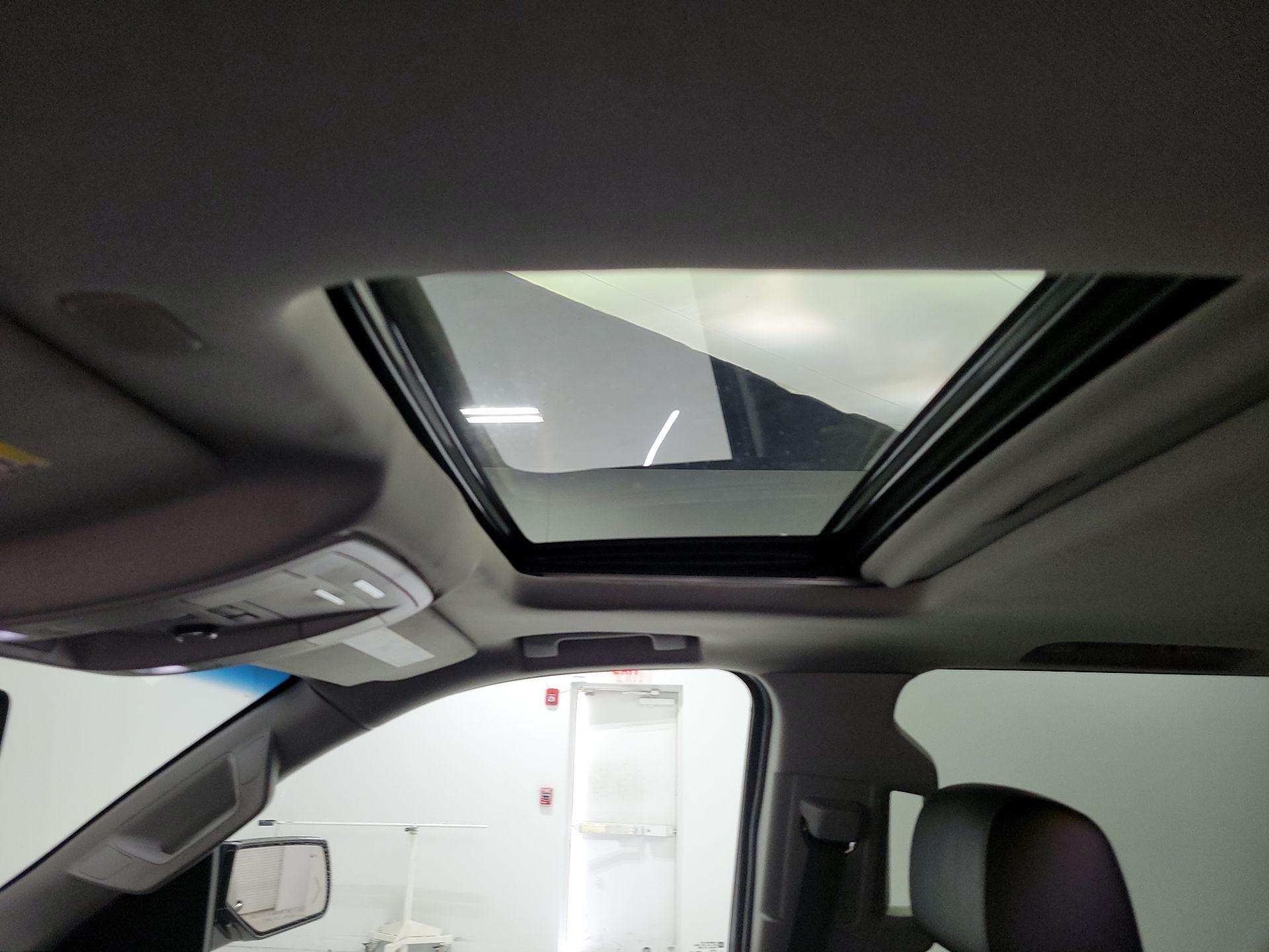 Thumbnail: 2020 Chevrolet Suburban - 19
