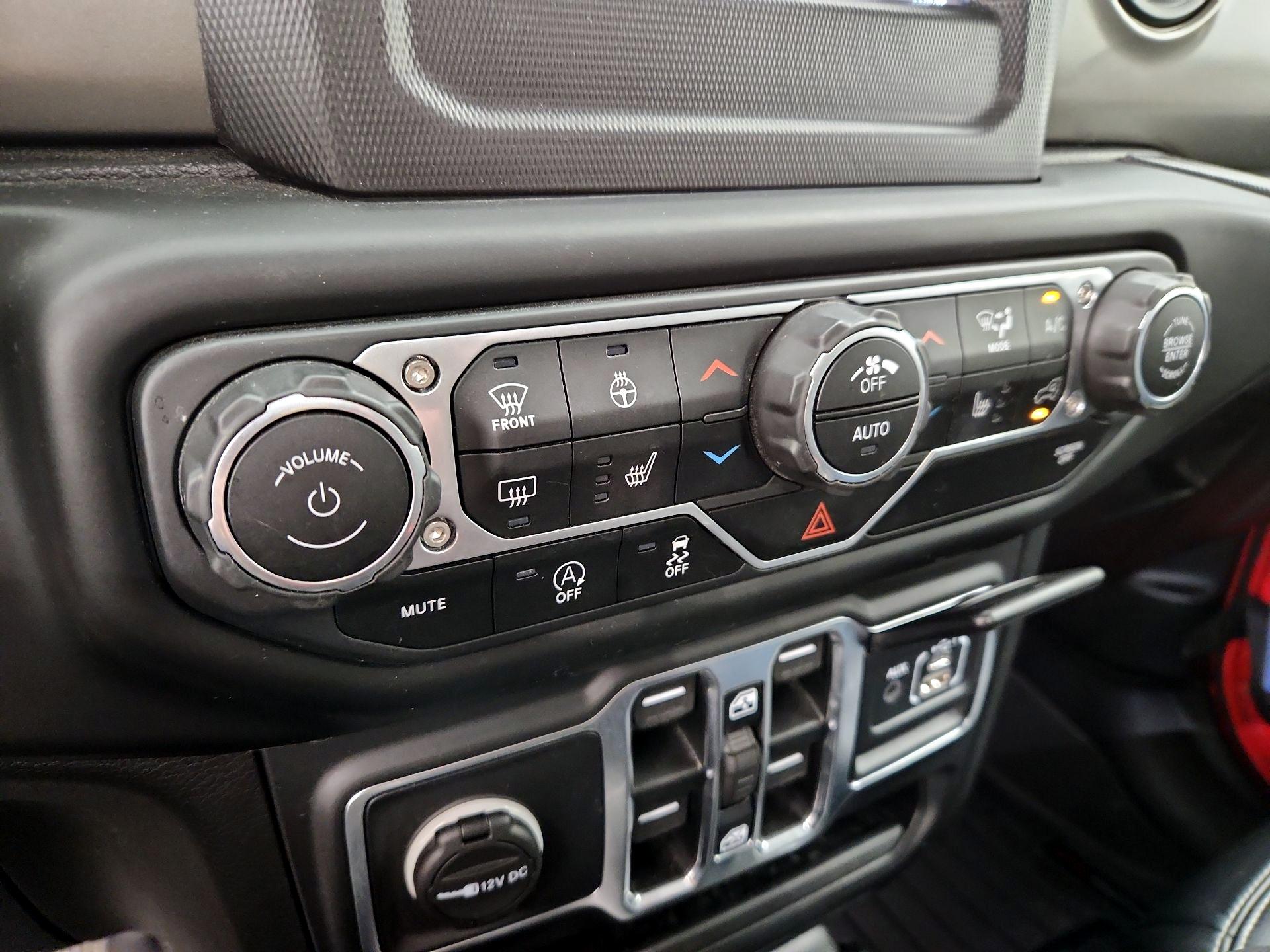Thumbnail: 2021 Jeep Wrangler - 16