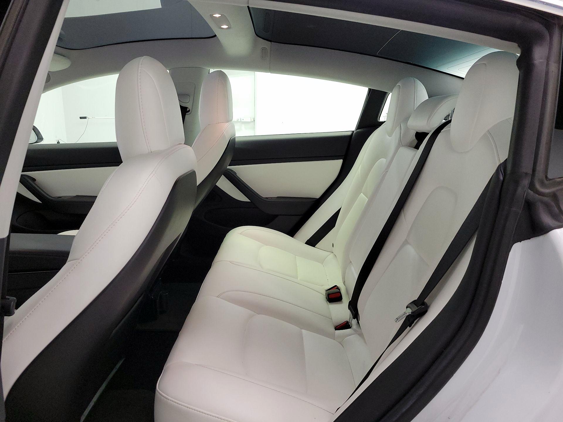 Thumbnail: 2019 Tesla Model 3 - 19
