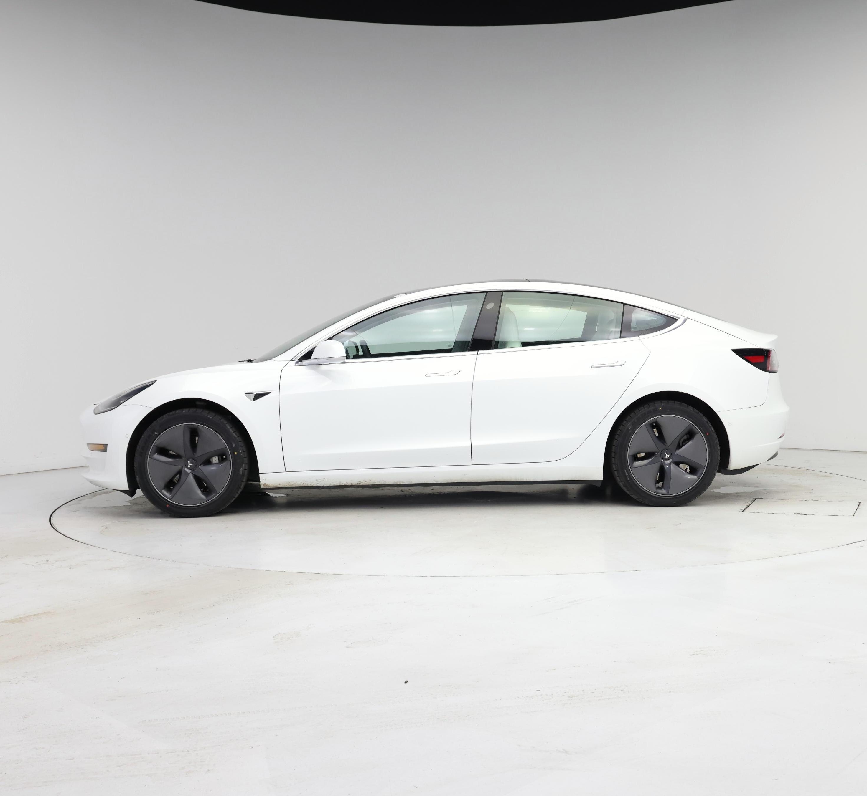 Thumbnail: 2019 Tesla Model 3 - 3