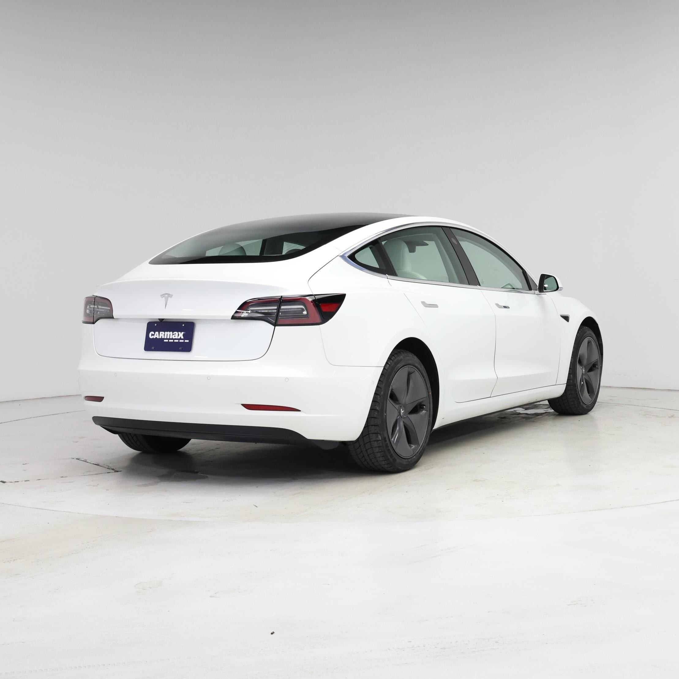 Thumbnail: 2019 Tesla Model 3 - 8