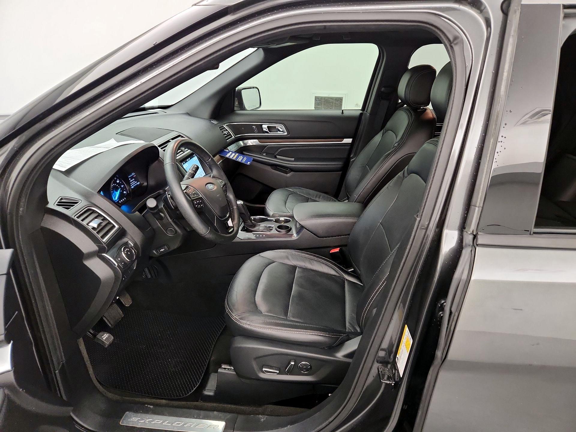 Thumbnail: 2017 Ford Explorer - 11