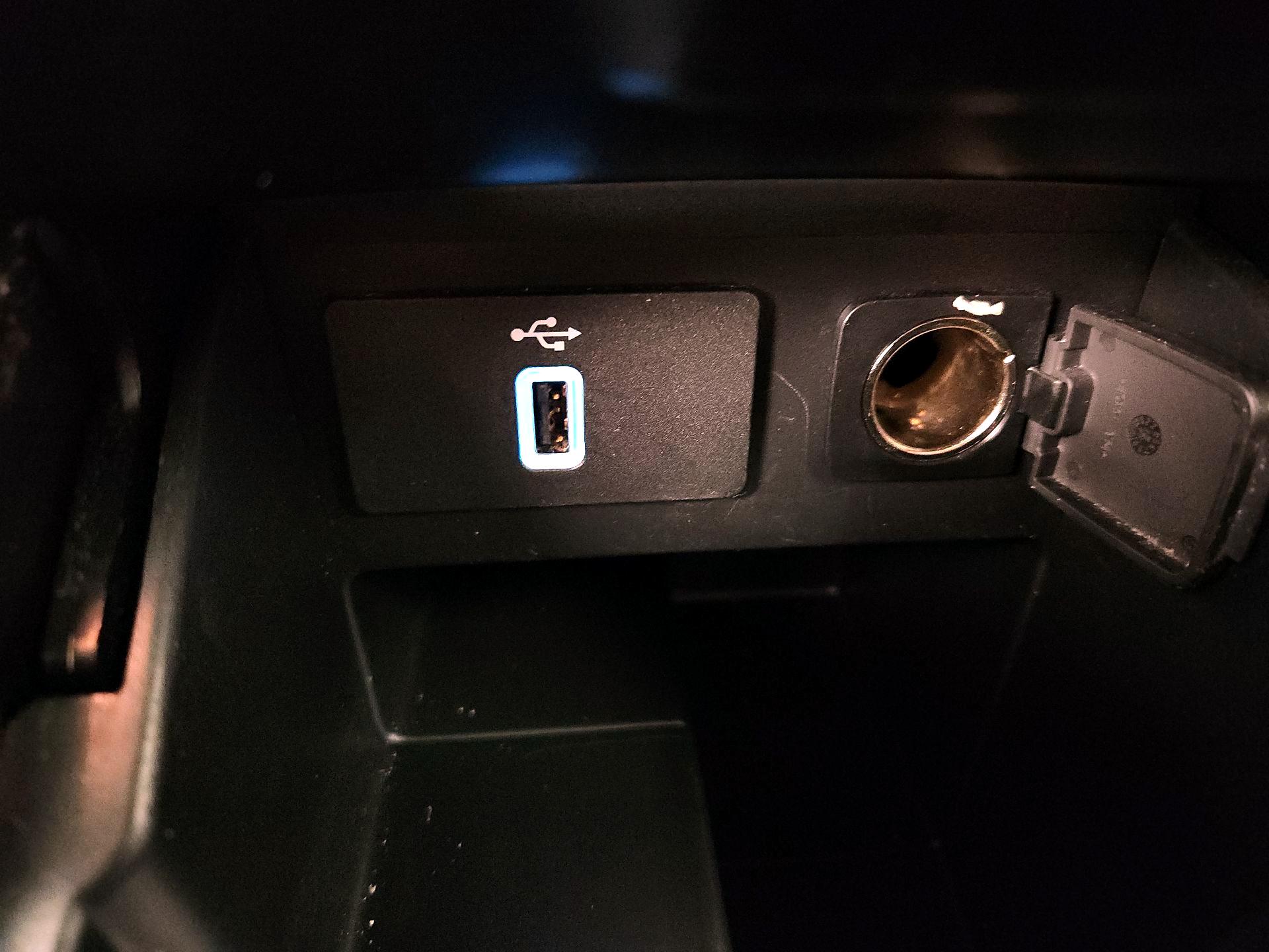 Thumbnail: 2017 Ford Explorer - 18