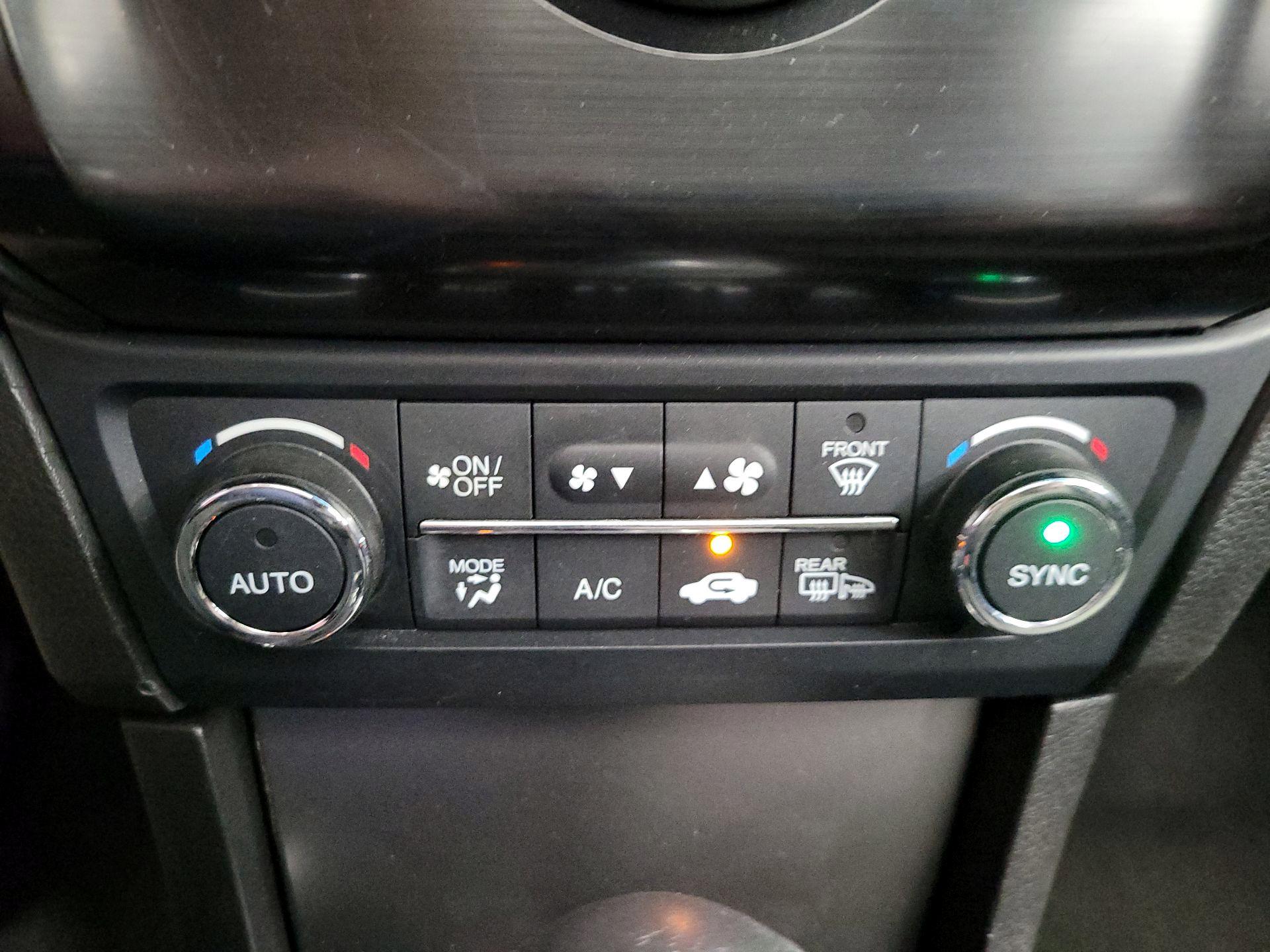 Thumbnail: 2015 Acura ILX - 15