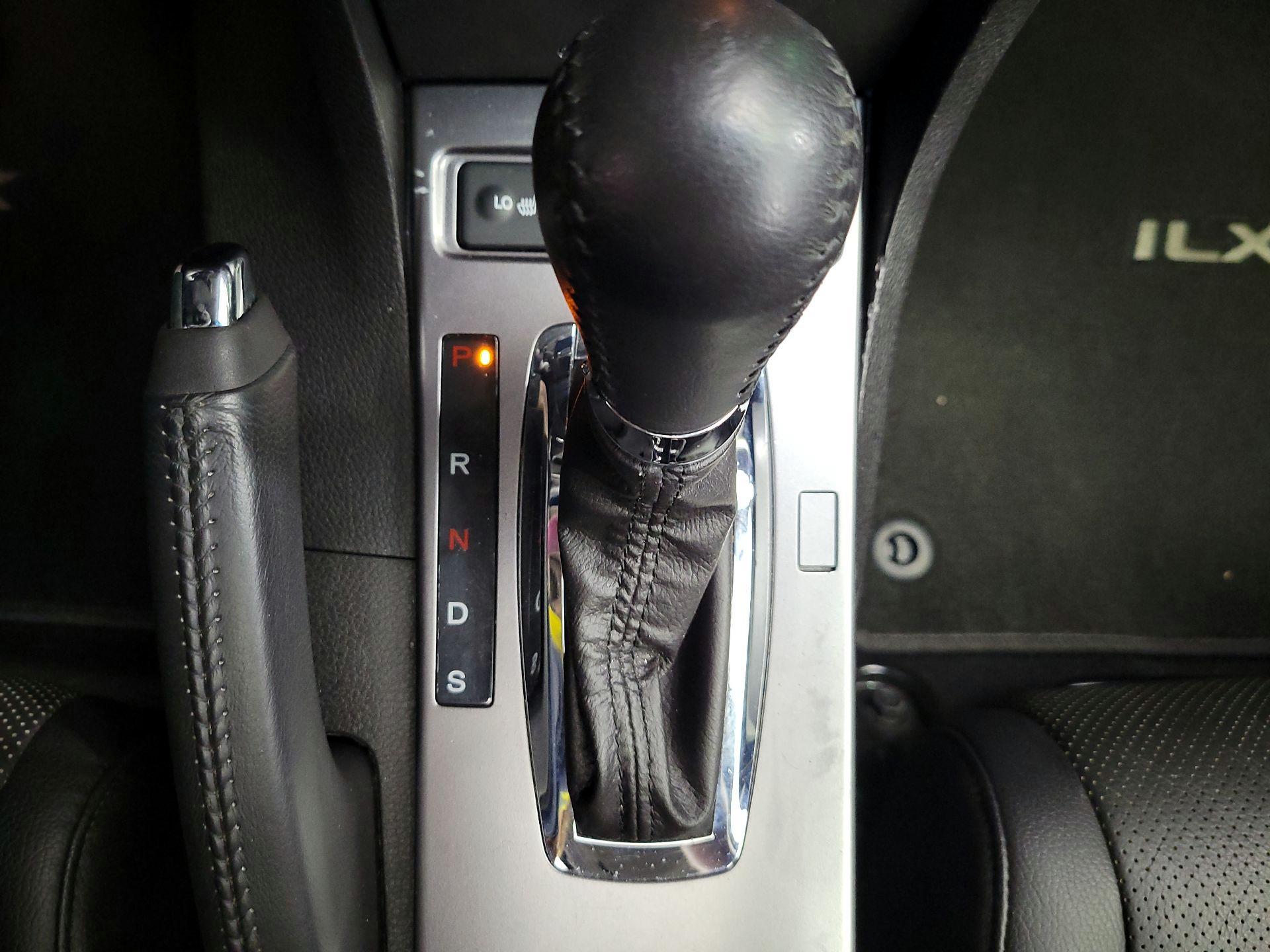 Thumbnail: 2015 Acura ILX - 16