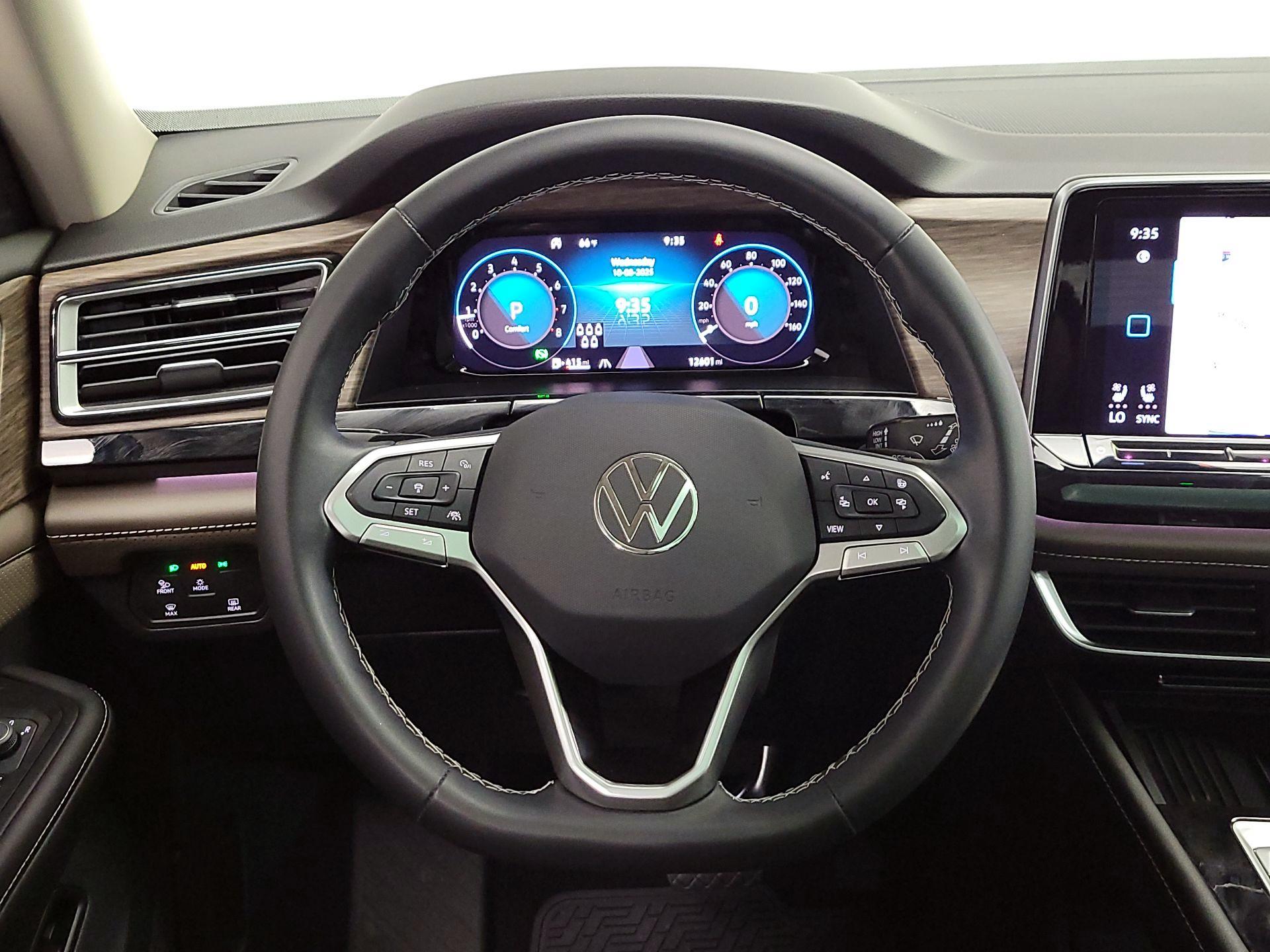 Thumbnail: 2025 Volkswagen Atlas - 10