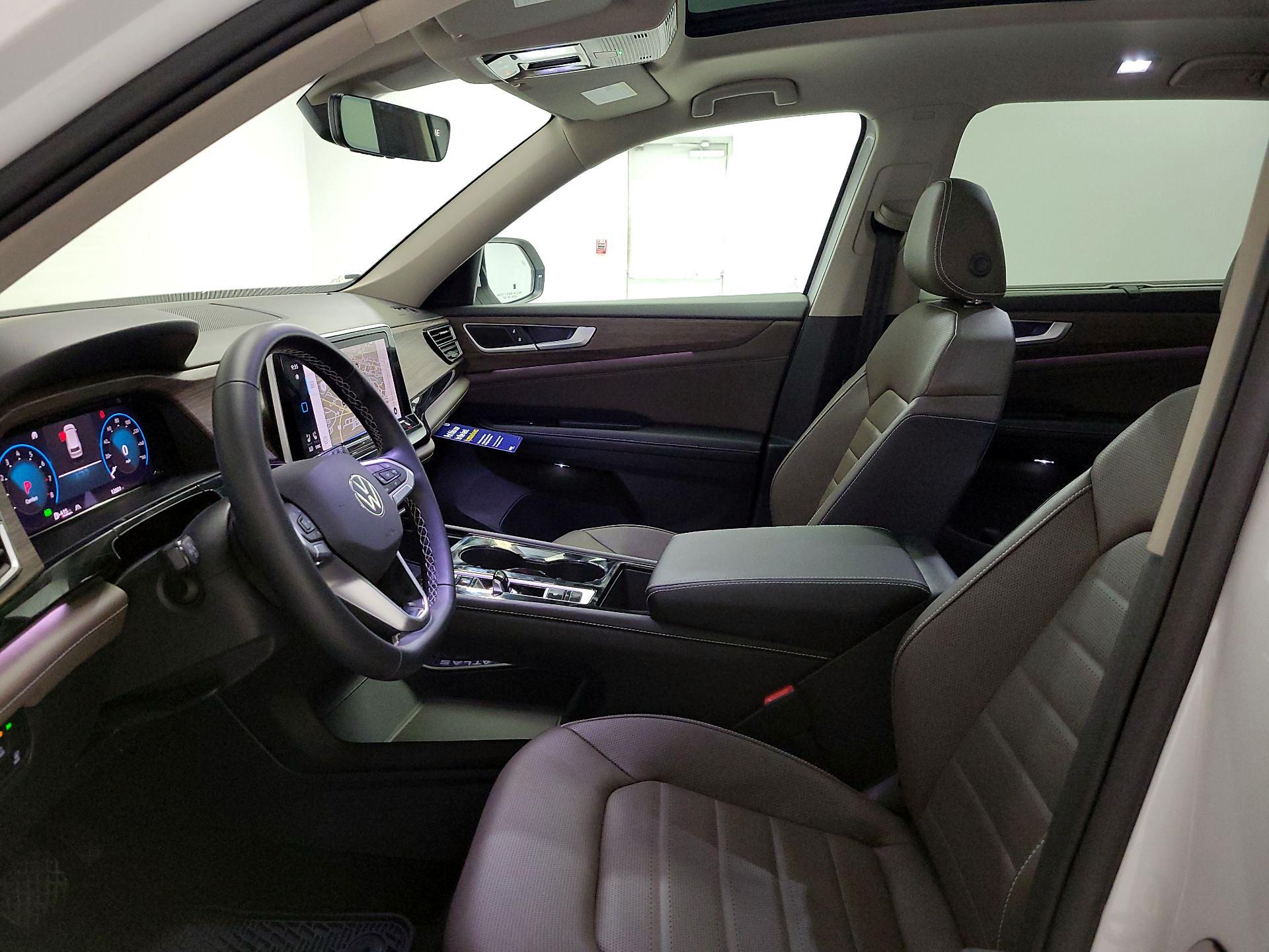 Thumbnail: 2025 Volkswagen Atlas - 11