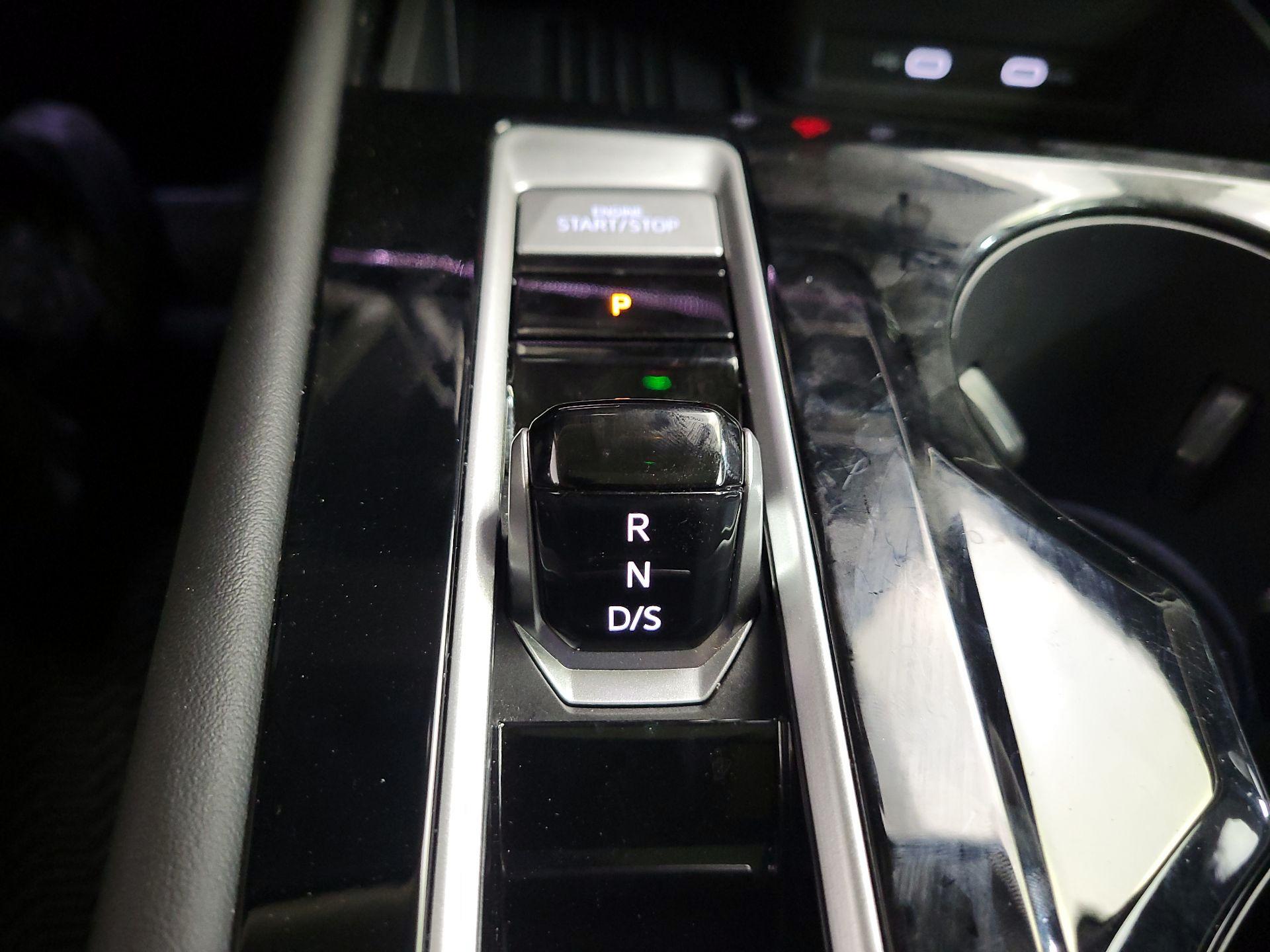 Thumbnail: 2025 Volkswagen Atlas - 18