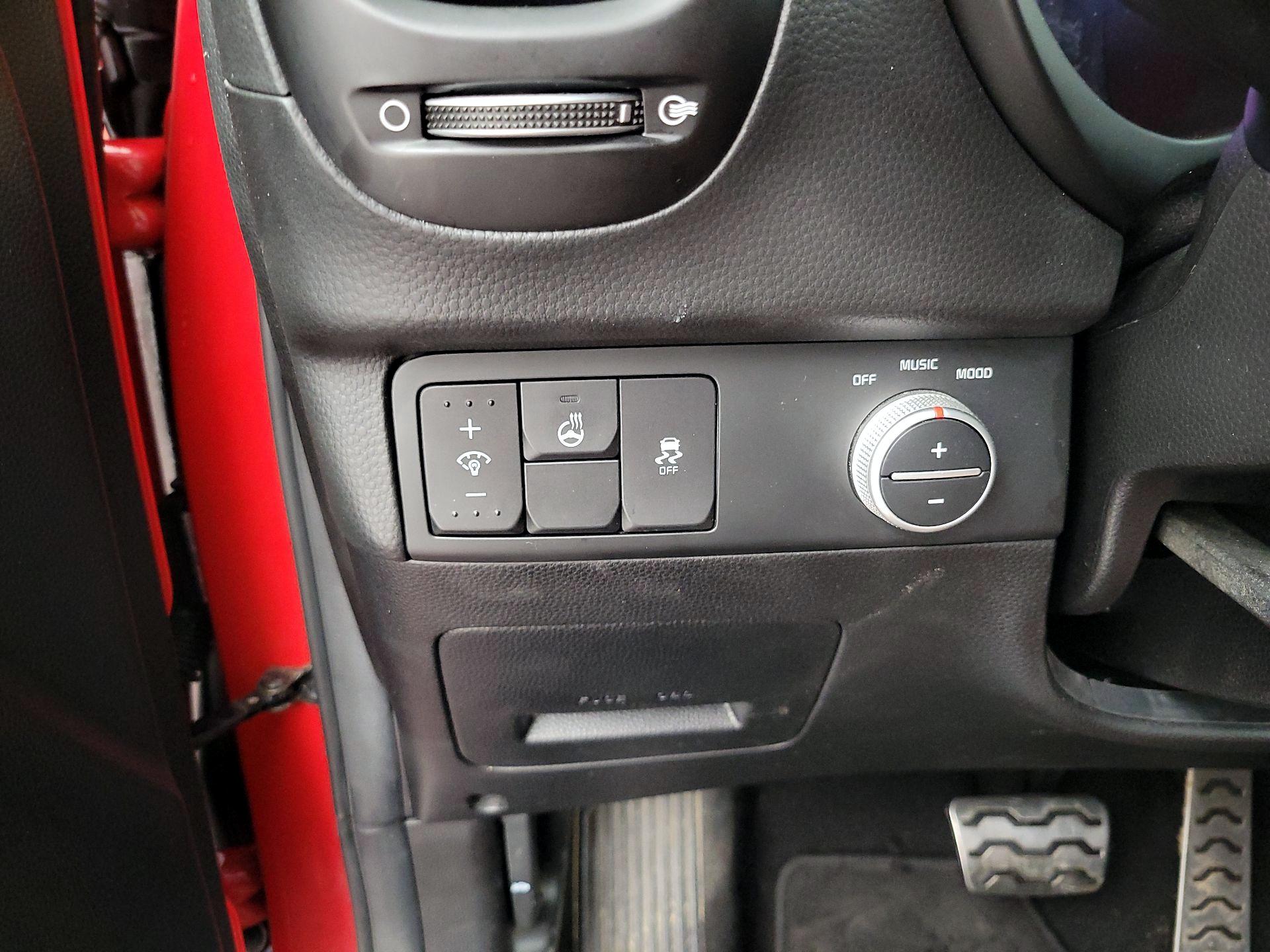 Thumbnail: 2019 Kia Soul - 13
