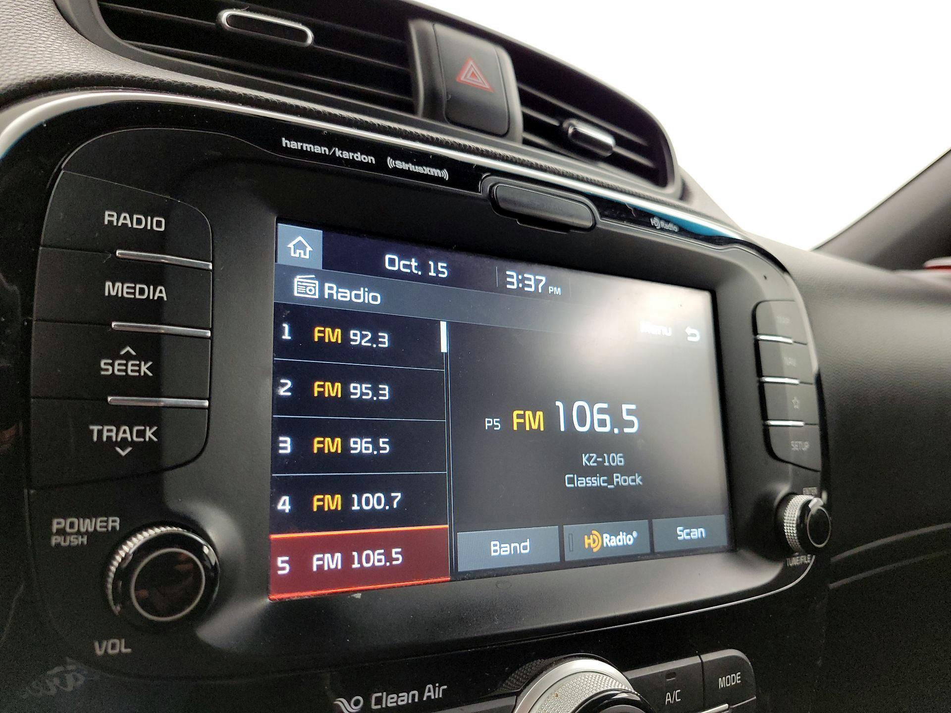 Thumbnail: 2019 Kia Soul - 16