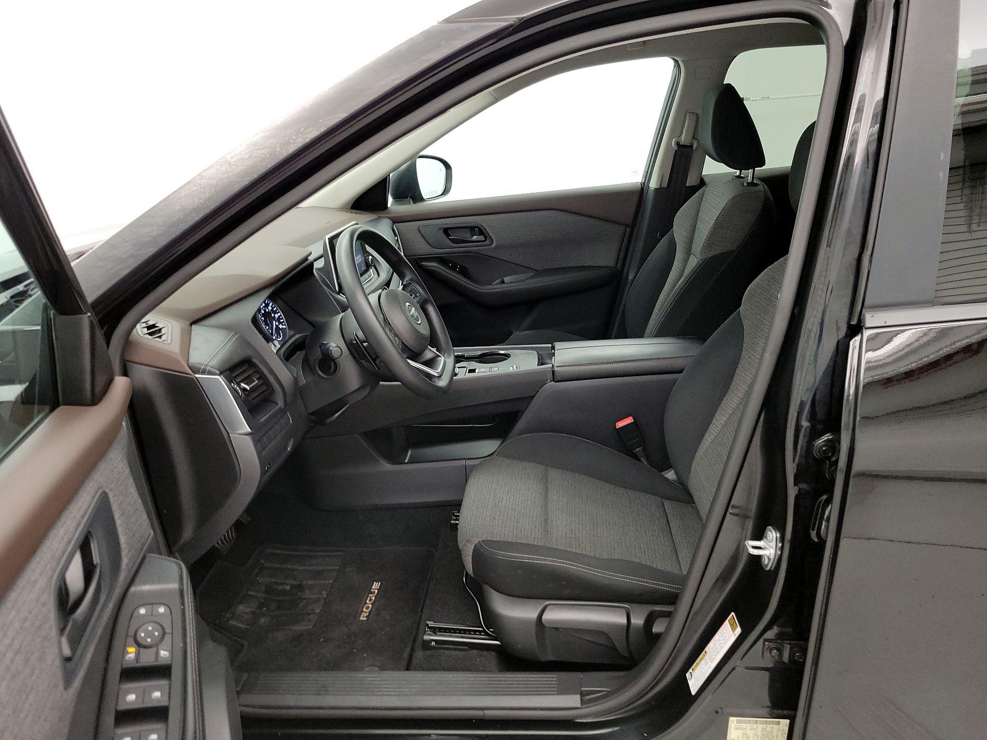 Thumbnail: 2021 Nissan Rogue - 11