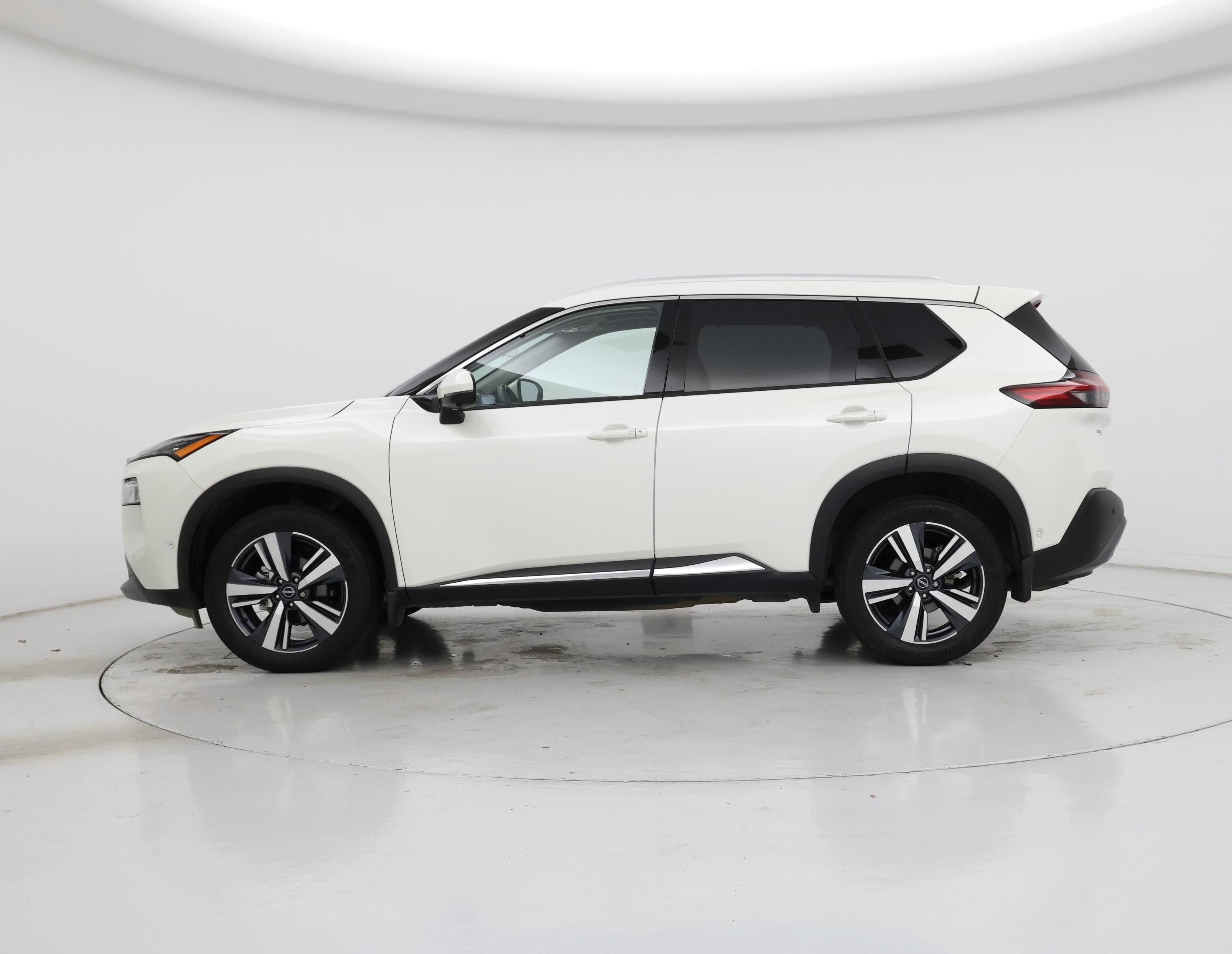Thumbnail: 2023 Nissan Rogue - 3